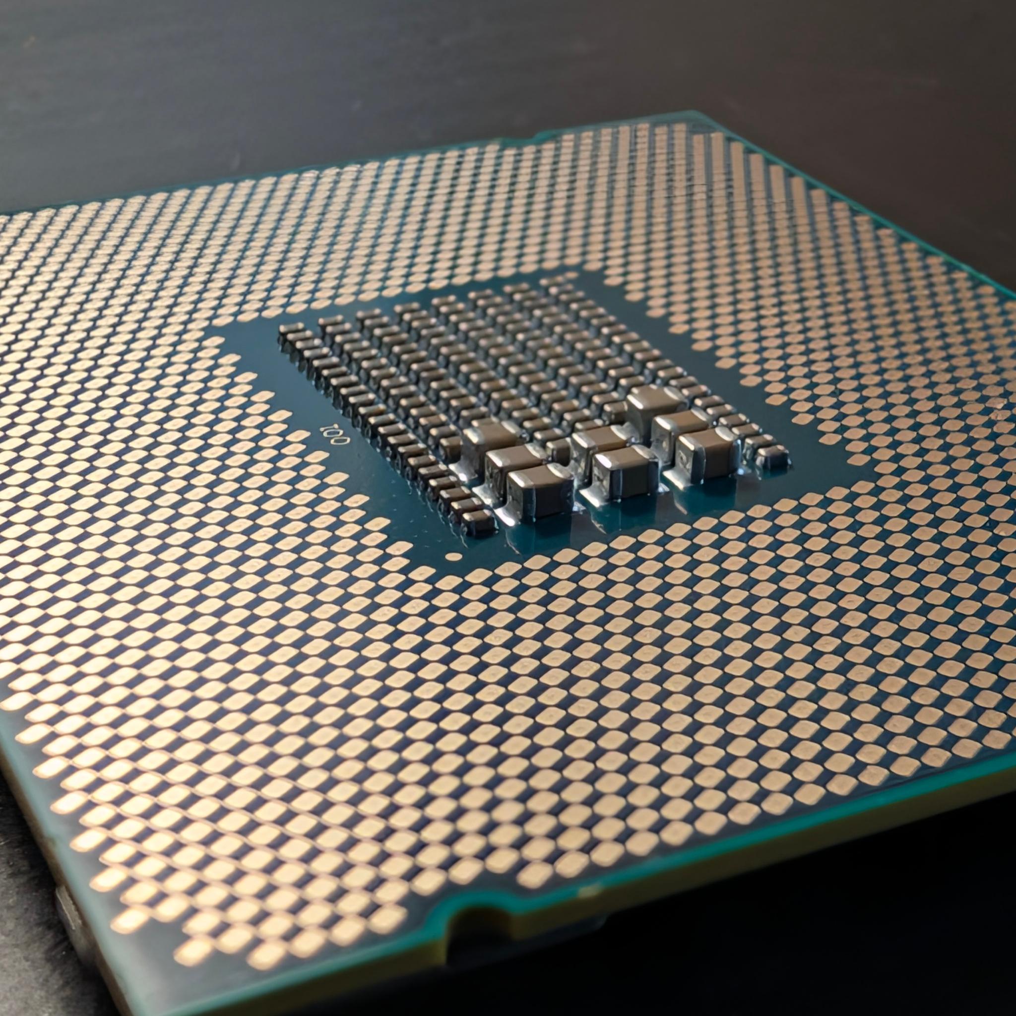 Intel Xeon E5-2690V4 SR2N2 2.60GHz 14 Core CPU Processor