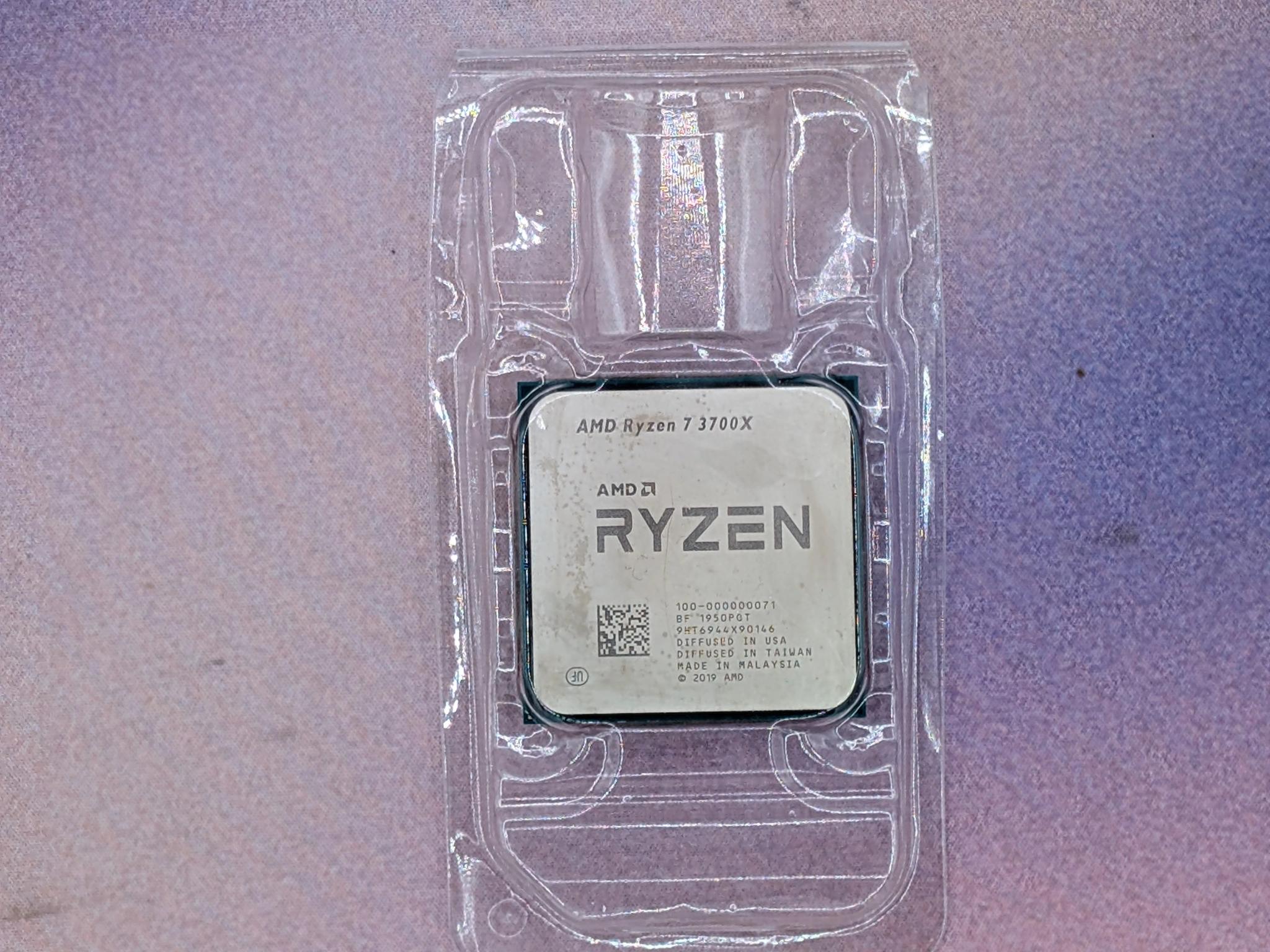 AMD Ryzen 7 3700X Processor
