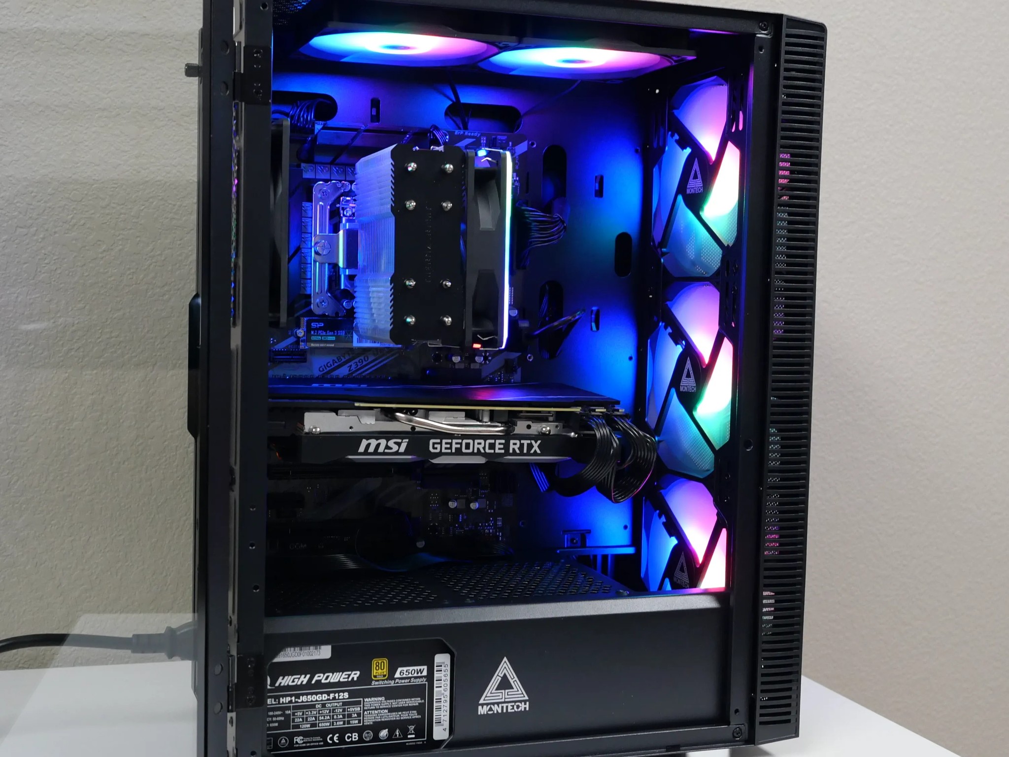 Intel i7-9700k - MSI GeForce RTX 2070 Super - Corsair Vengeance 32GB 3600MHz - 1TB NVMe SSD