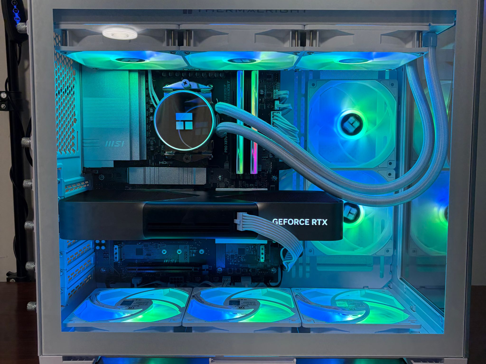 RTX 5080 | Ryzen 7 7800X3D | 64GB DDR5 | 2TB NVMe | 850W Gold | Lian Li O11 Dynamic Mini (White)