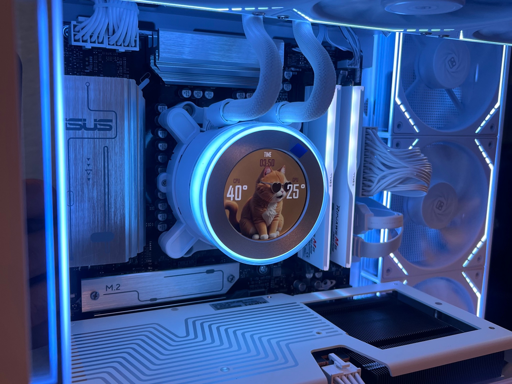 SALE! Glacier 🧊 | RYZEN 5 7600X | RX 9060XT 16GB | 32GB DDR5 | 2TB NVMe | 700W PSU |