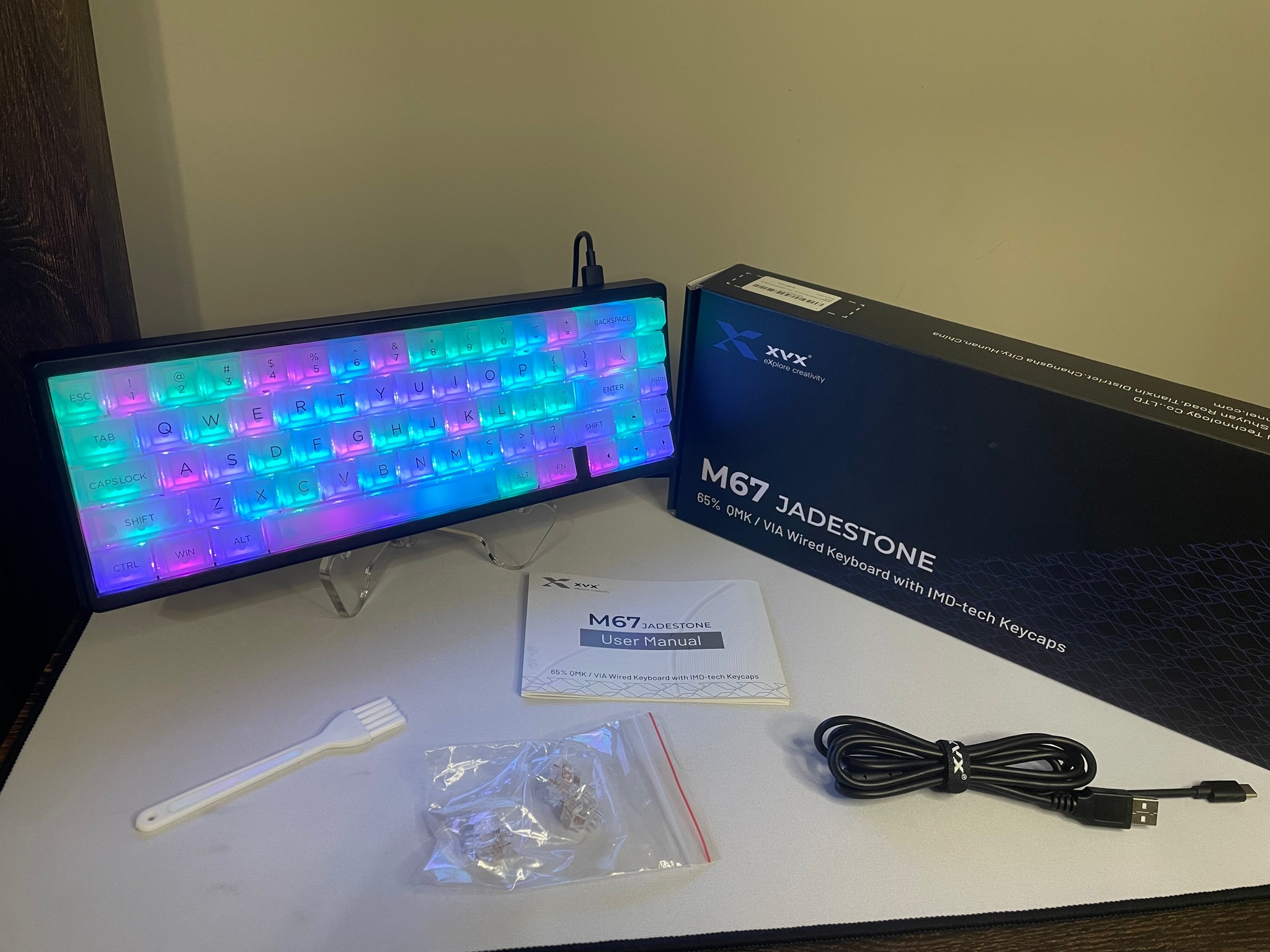 M67 Mechanical Gaming Keyboard - Clear Keycaps with Thocky Switches