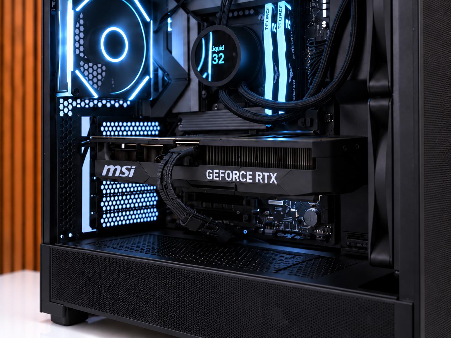 RTX 5070|  INTEL 270K Plus | 32GB DDR5 | NVME | WIFI 7 | Windows 11 | LCD | GOLD PSU