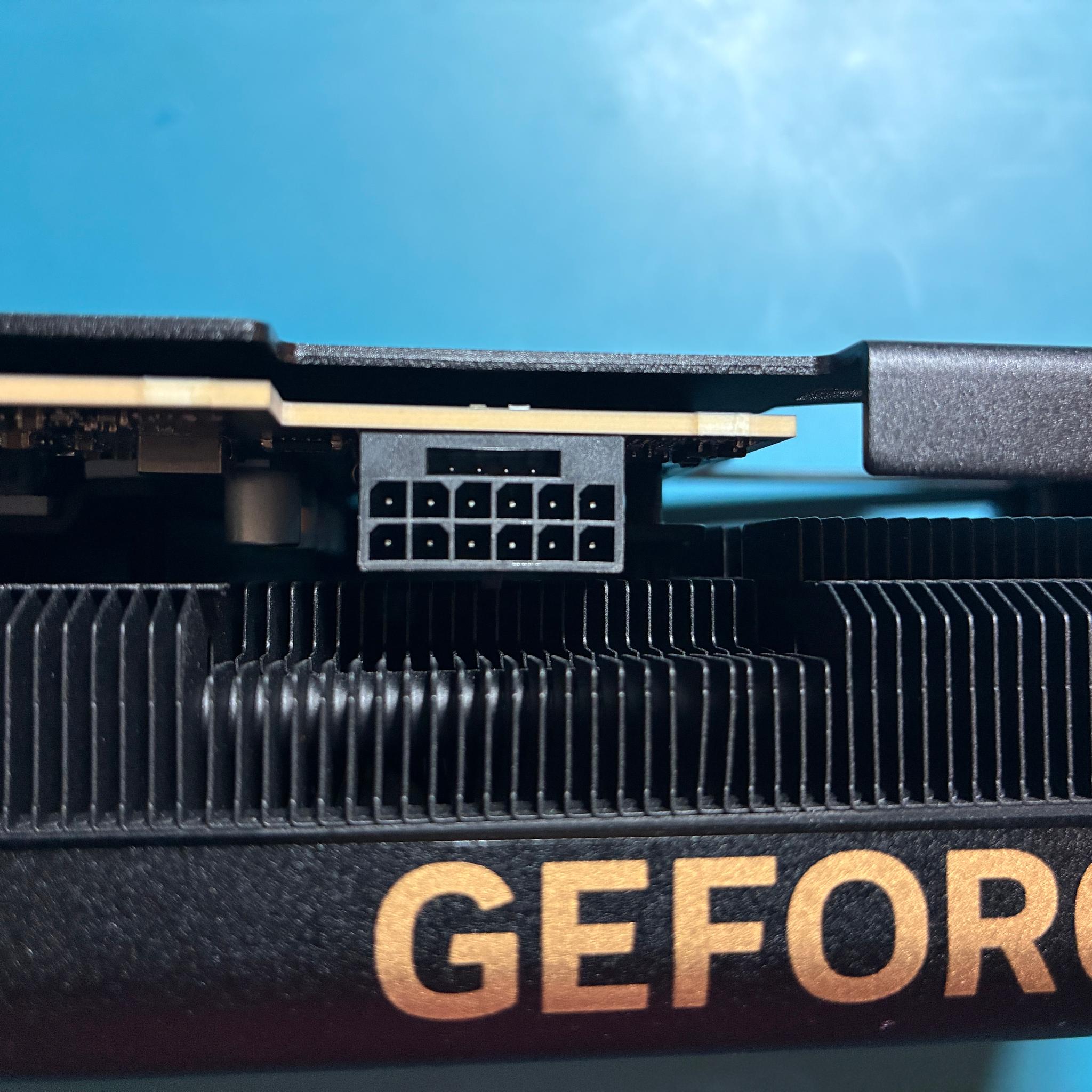 ASUS ProArt GeForce RTX 4080 SUPER 16G - PROART-RTX4080S-O16G (GPU)