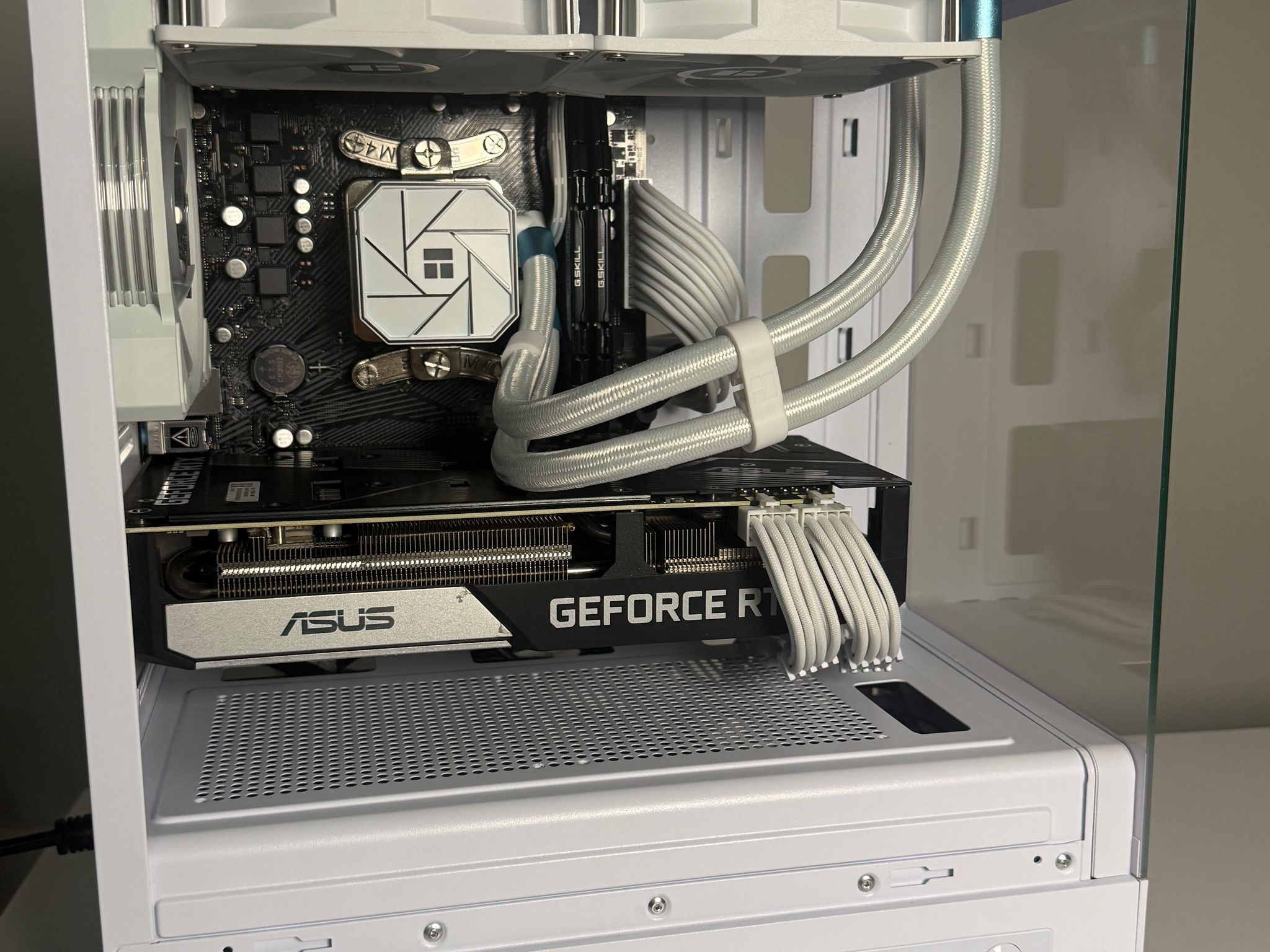 Nvidia RTX 3060 TI |Intel i5 9500| 16gb Ram| 1080p Gaming PC Budget Banger