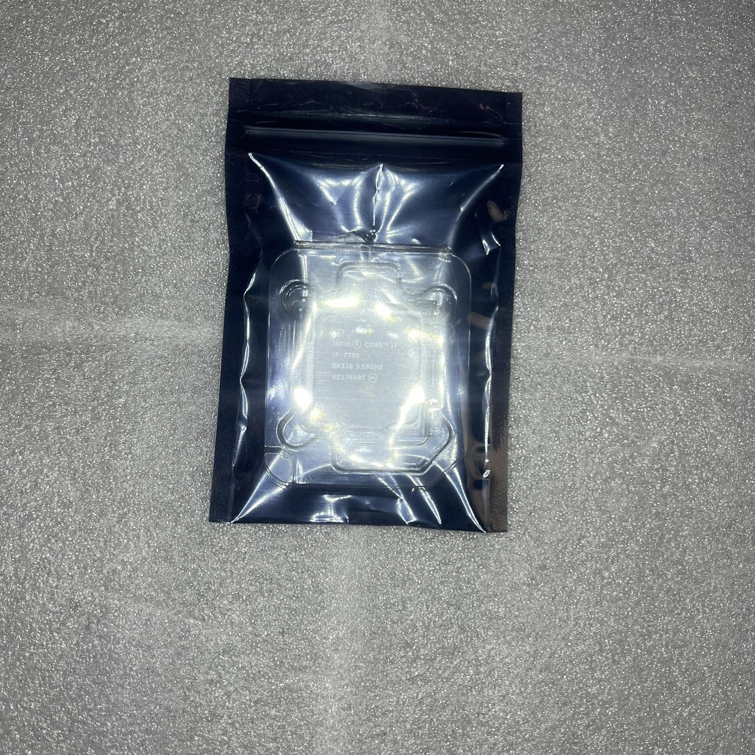 Intel i7 7700