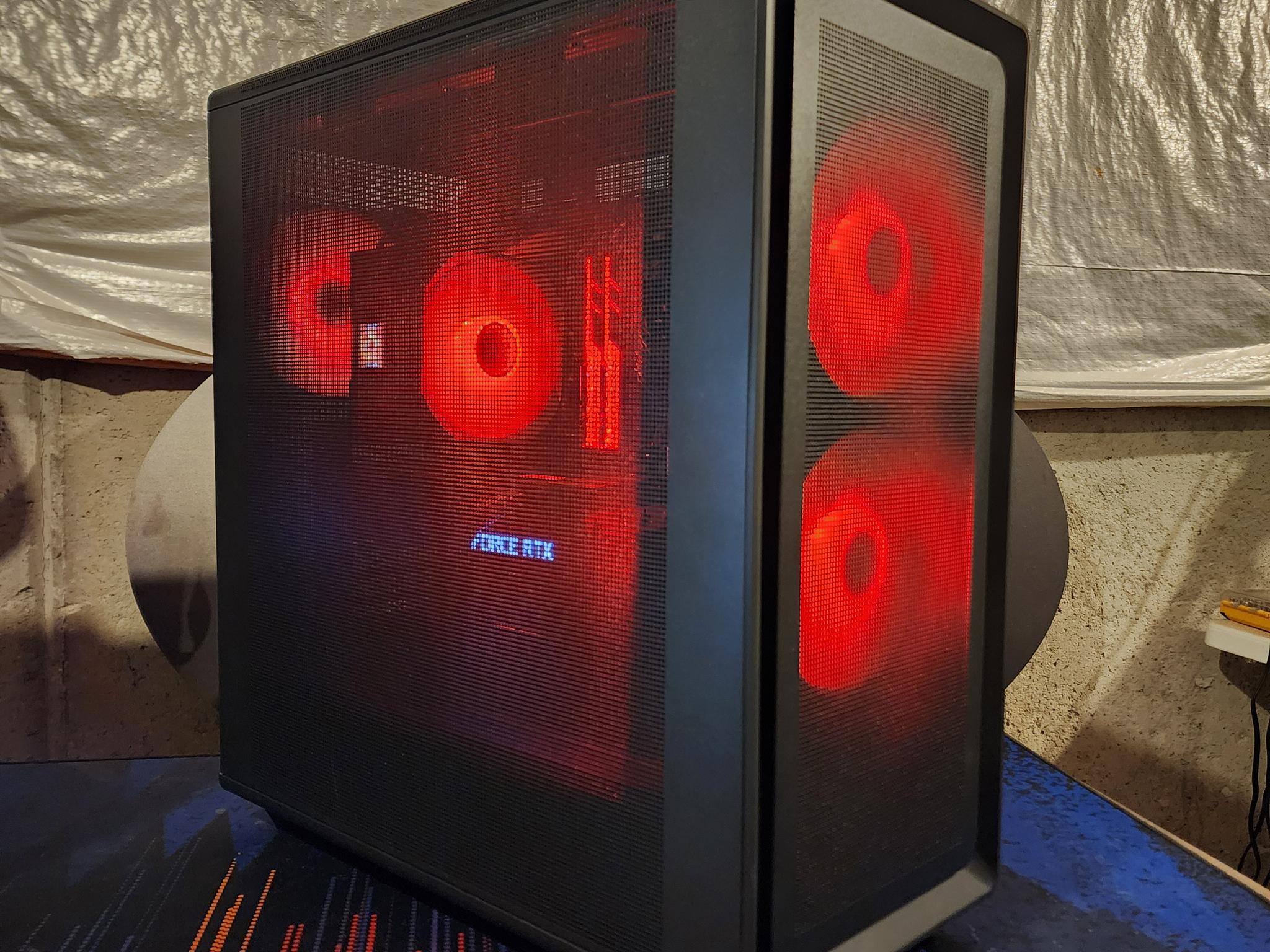 RTX 3080 Ti / Ryzen 5 5600X / 32GB DDR4 RAM / 1TB NVMe SSD