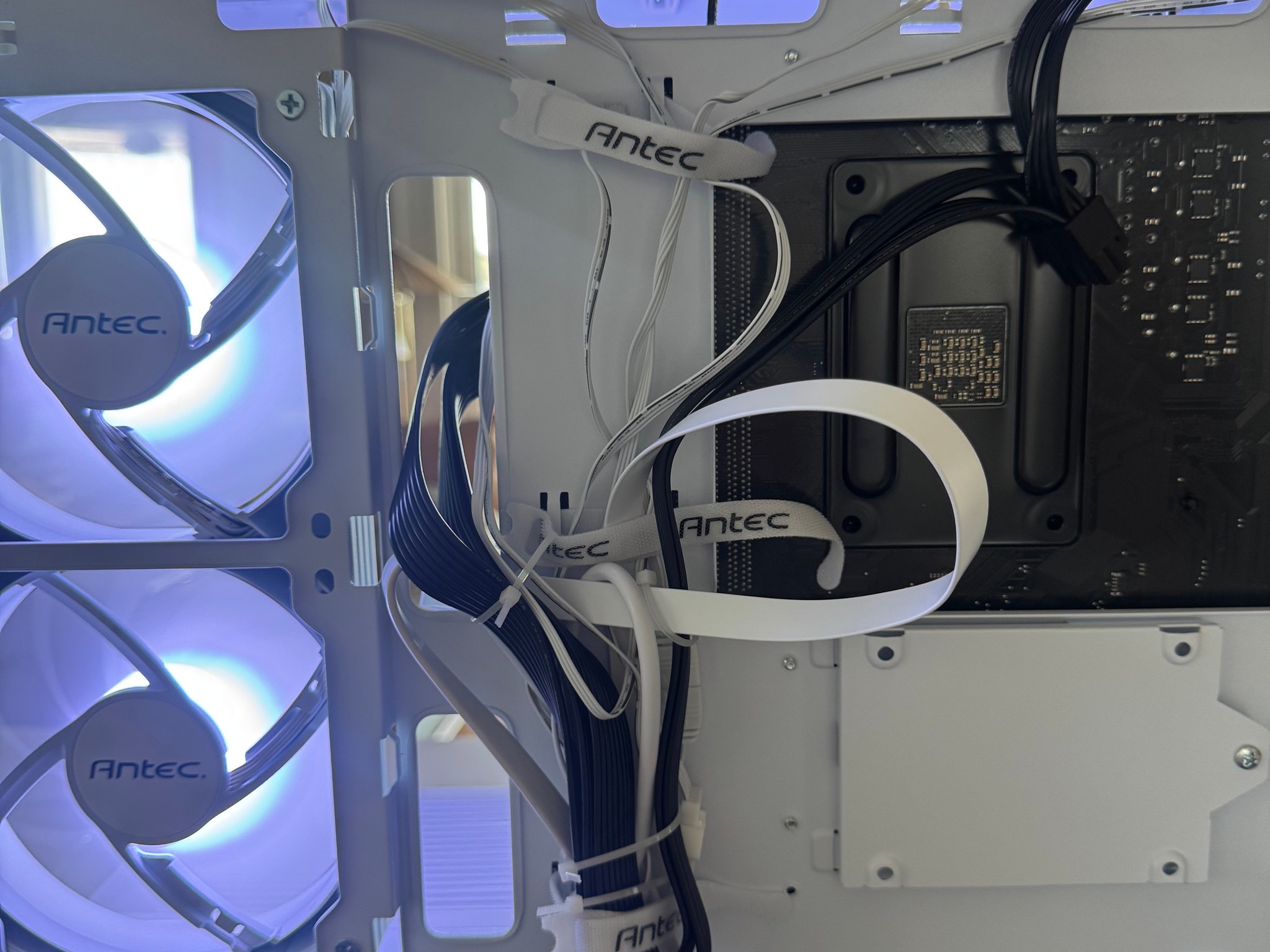 🎮 All-White RGB Gaming PC | RTX 3060 | Ryzen 5 5500 | 16GB | 512GB SSD