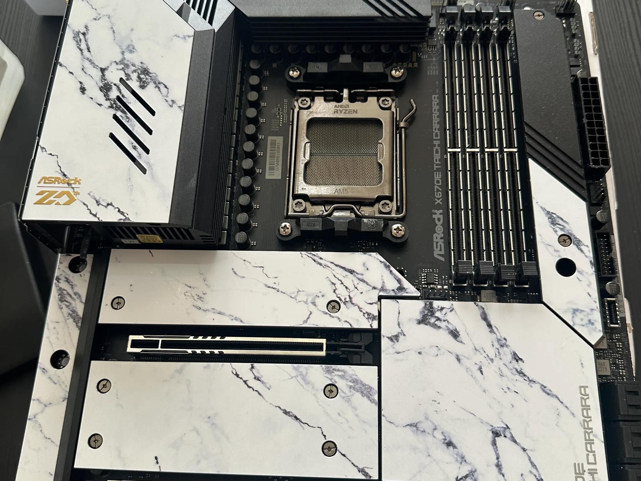 ASRock X670E Taichi Carrara