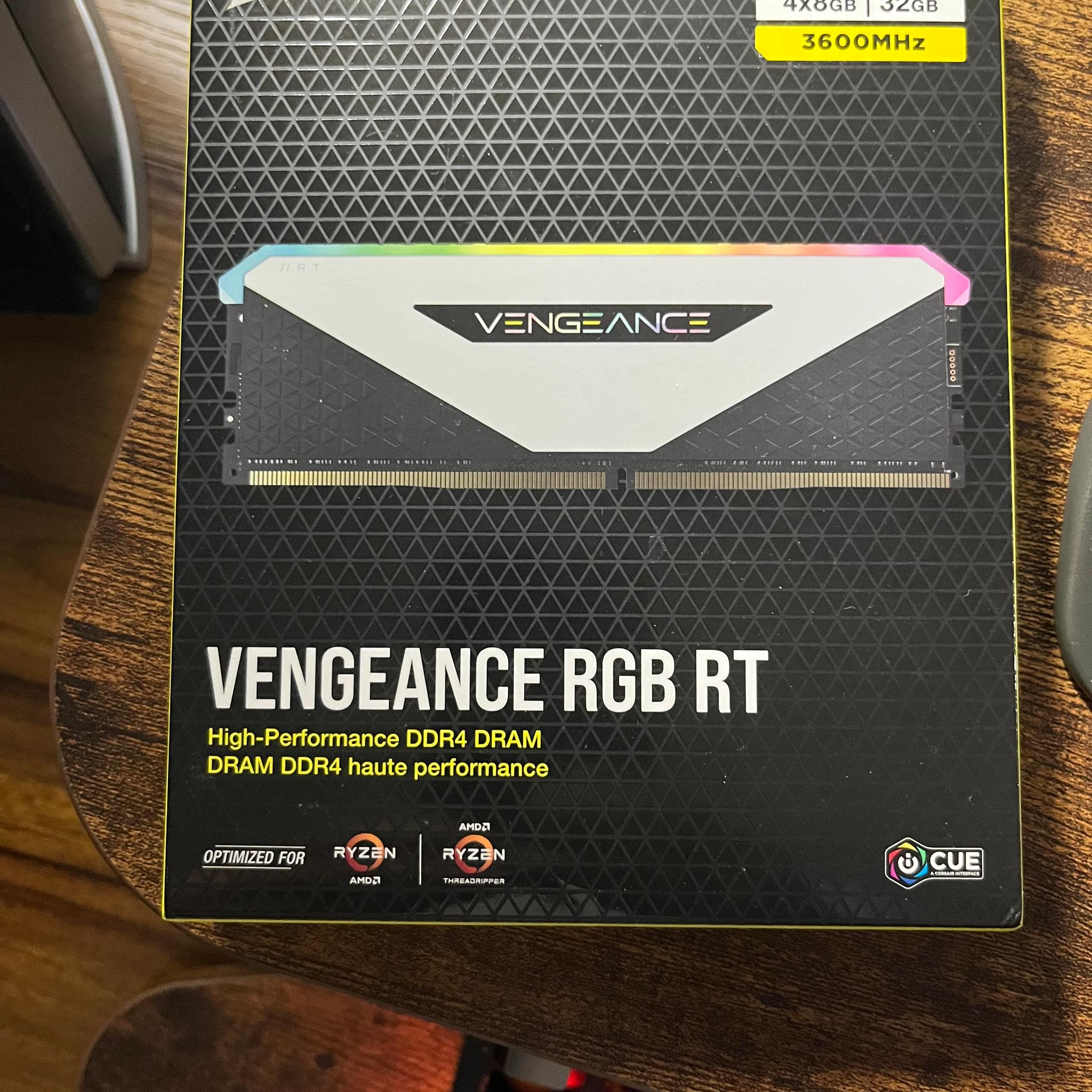 VENGEANCE RGB RT 32GB (4 x 8GB) DDR4 DRAM 3600MHz C18 Memory Kit – White