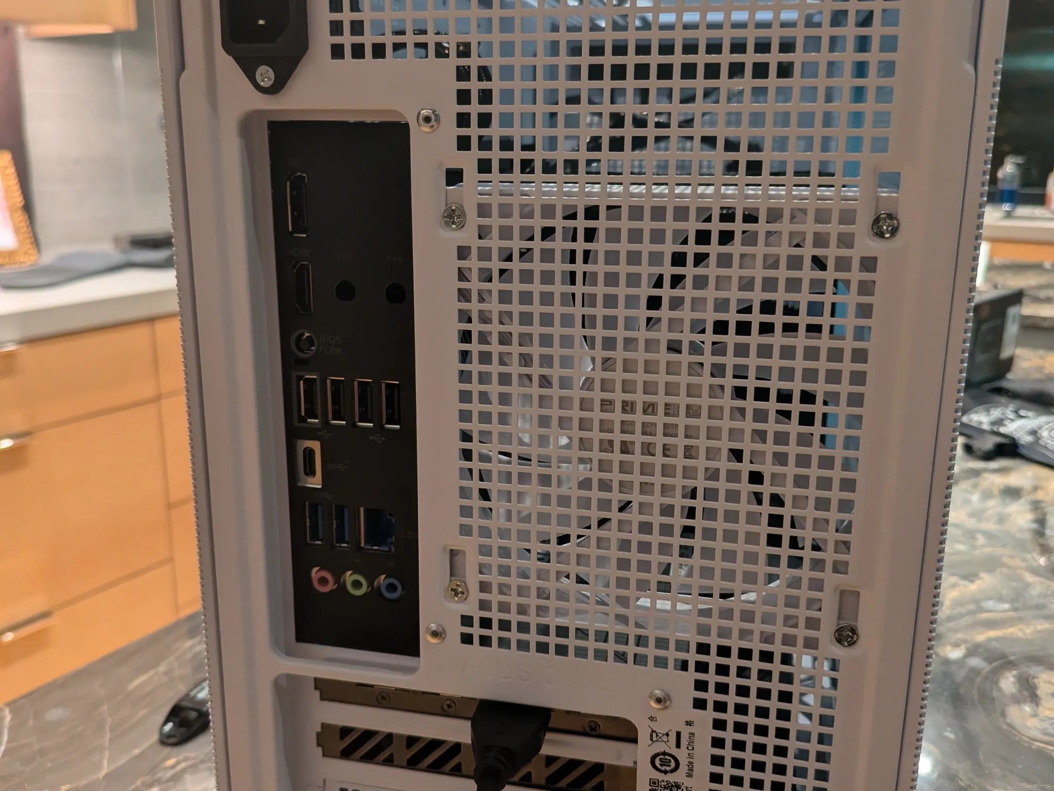 ASUS Prime Gaming PC - Ryzen 5 7500F, AMD Radeon RX 7600XT, 32 GB DDR5, 2 TB