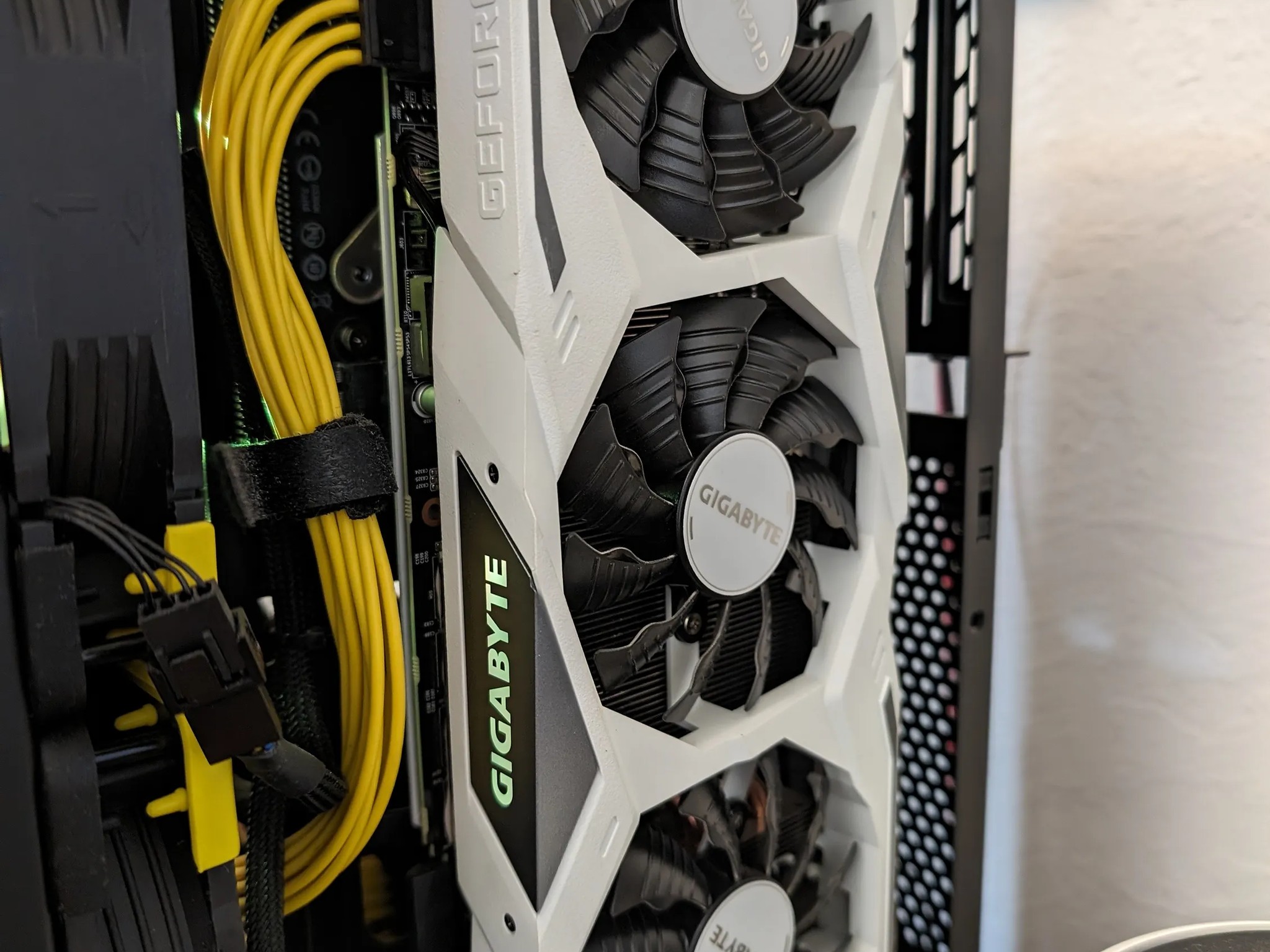 Gigabyte 2070 Super White