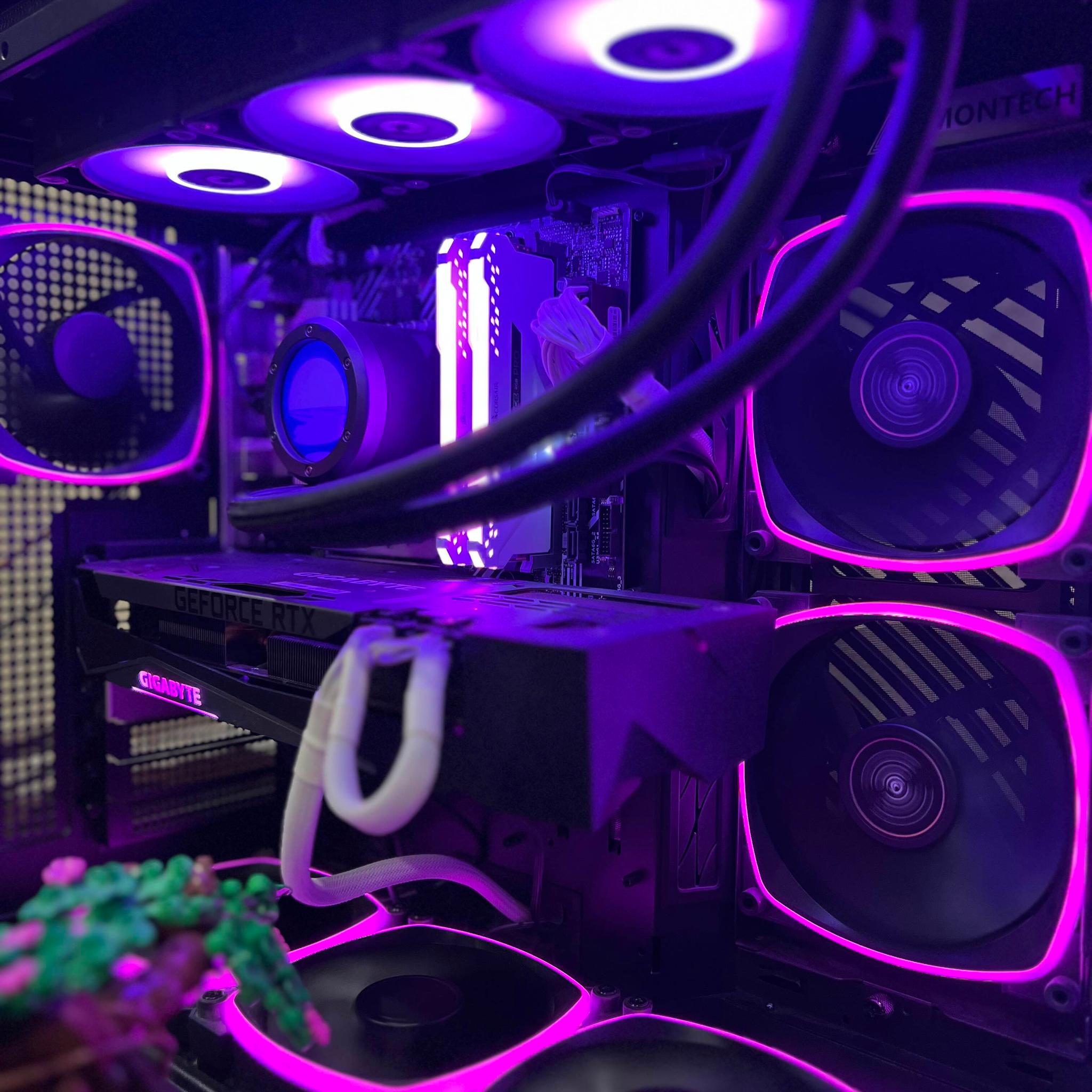Gigabyte RTX 3070 Ti i7‑11700KF Gaming PC | Excellent Condition | 1TB NVMe | 850W | LCD AIO