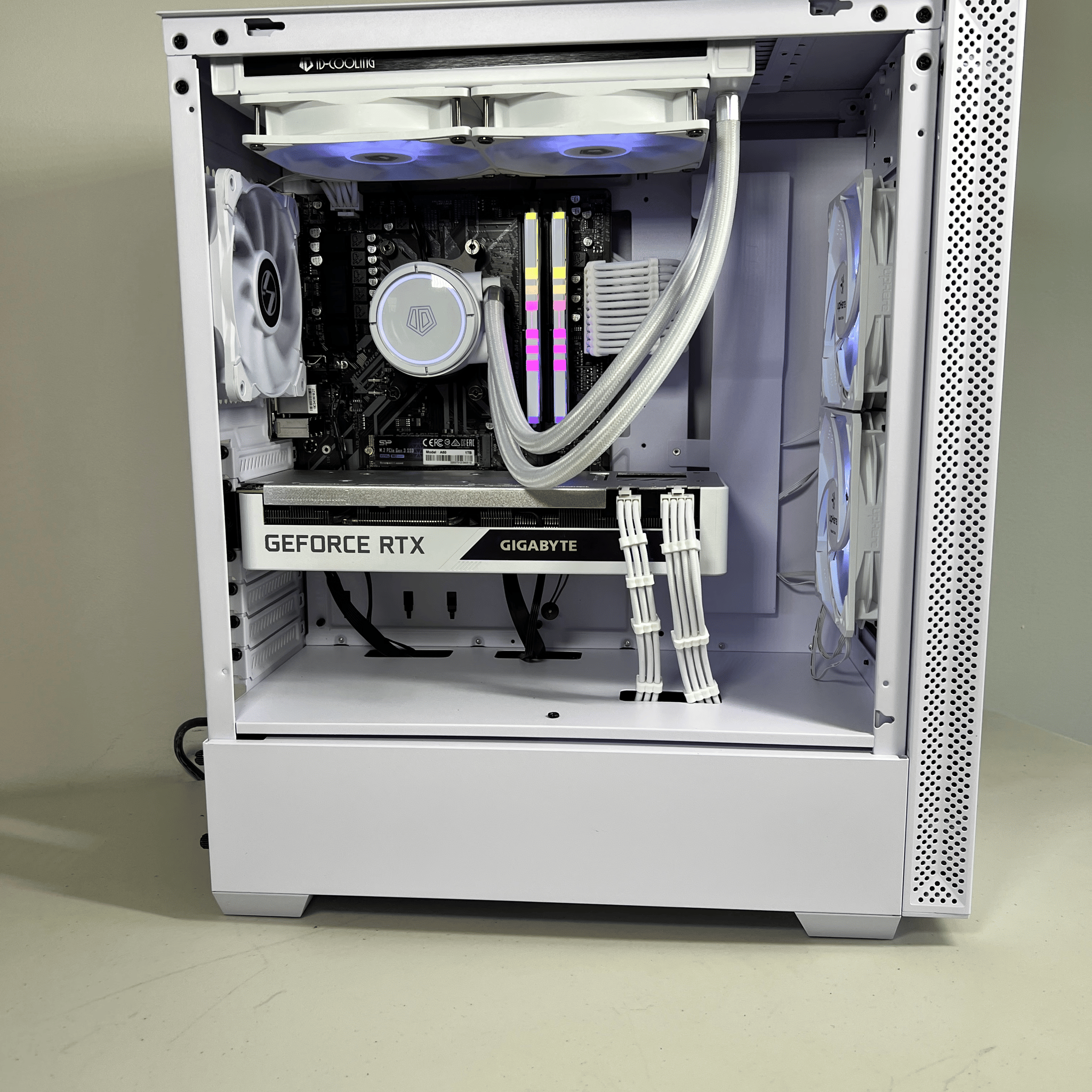 White Vision Ryzen 5600X | Rtx 3070 Gaming PC