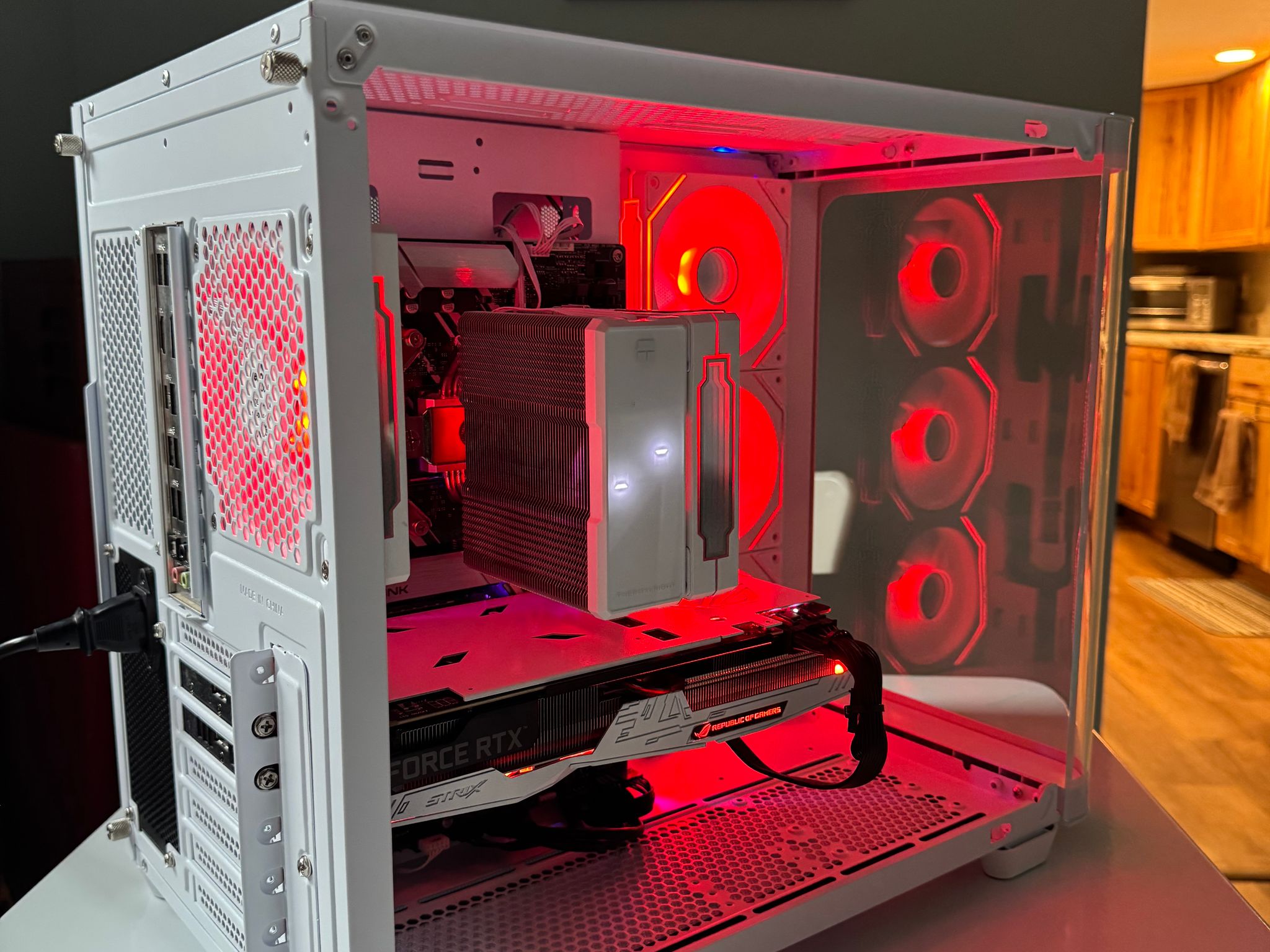 !!Panda themed gaming PC!! Ryzen 5 4500 - 2060 - 16 GBs - 512 Nvme