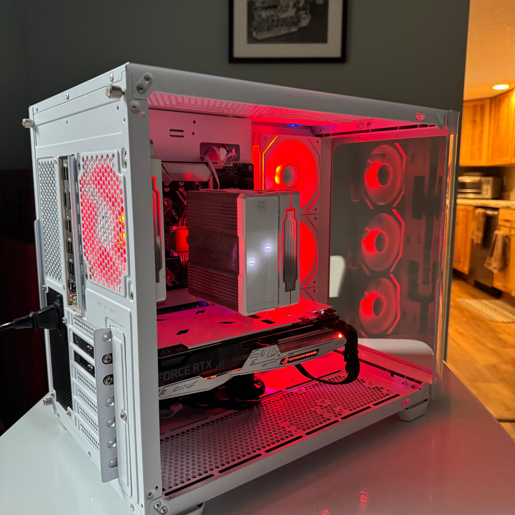 !!Panda themed gaming PC!! Ryzen 5 4500 - 2060 - 16 GBs - 512 Nvme