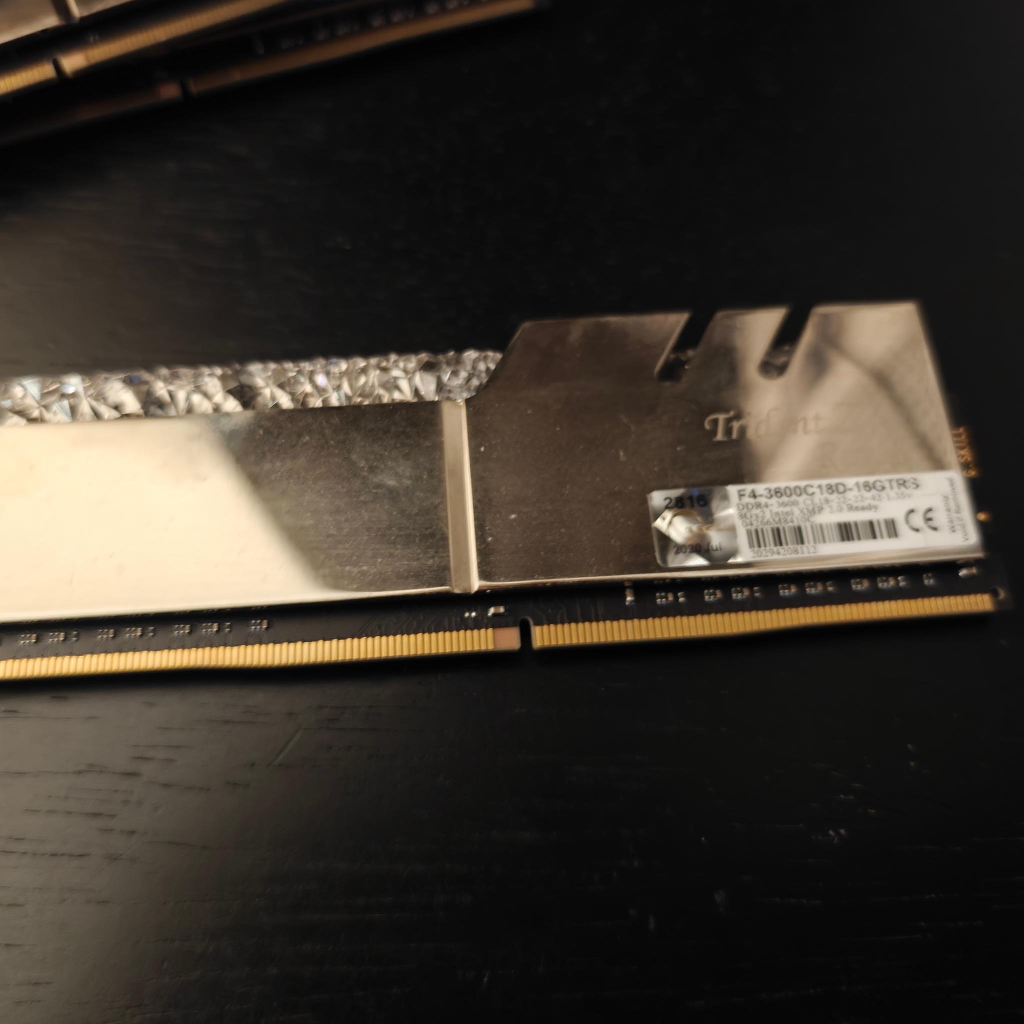 Trident Z Royal