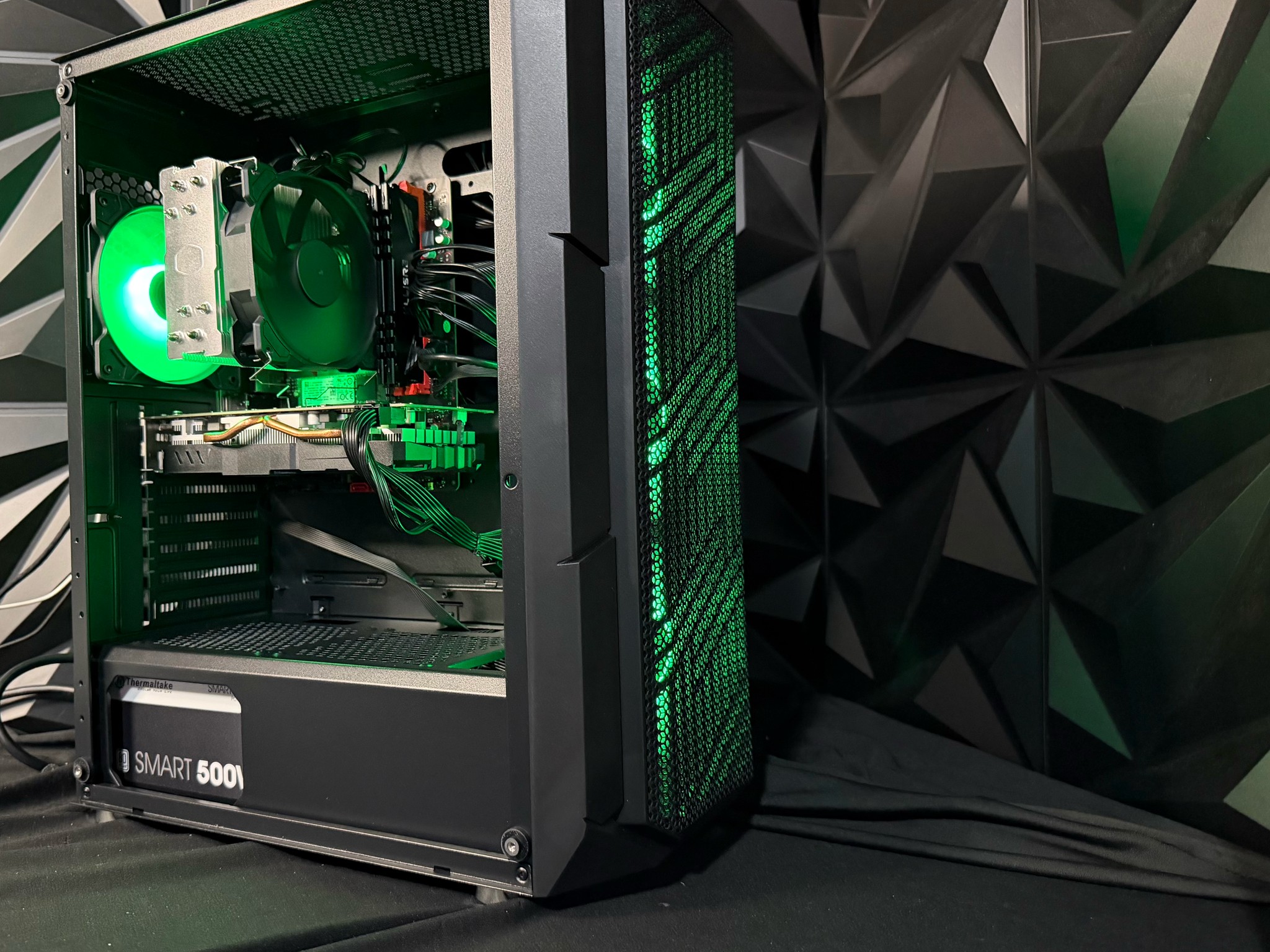 🔥 💸 Budget Baddie 💸 🔥 Ryzen5 3600| RX 580 8 GB | 16 GB DDR4|512 GB NVMe