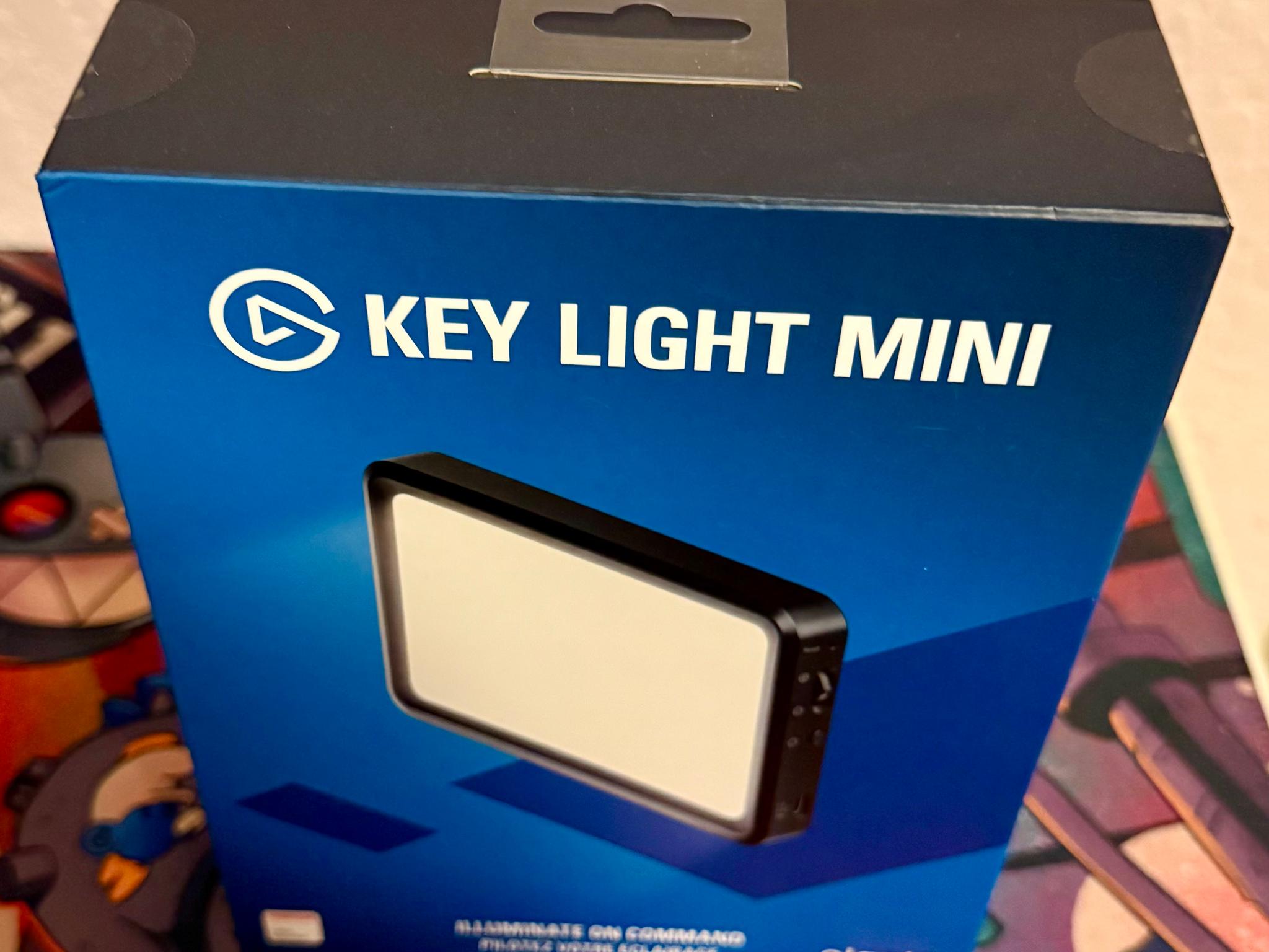Elgato Key Light Mini + Cold Shoe Multi Mount Accessory
