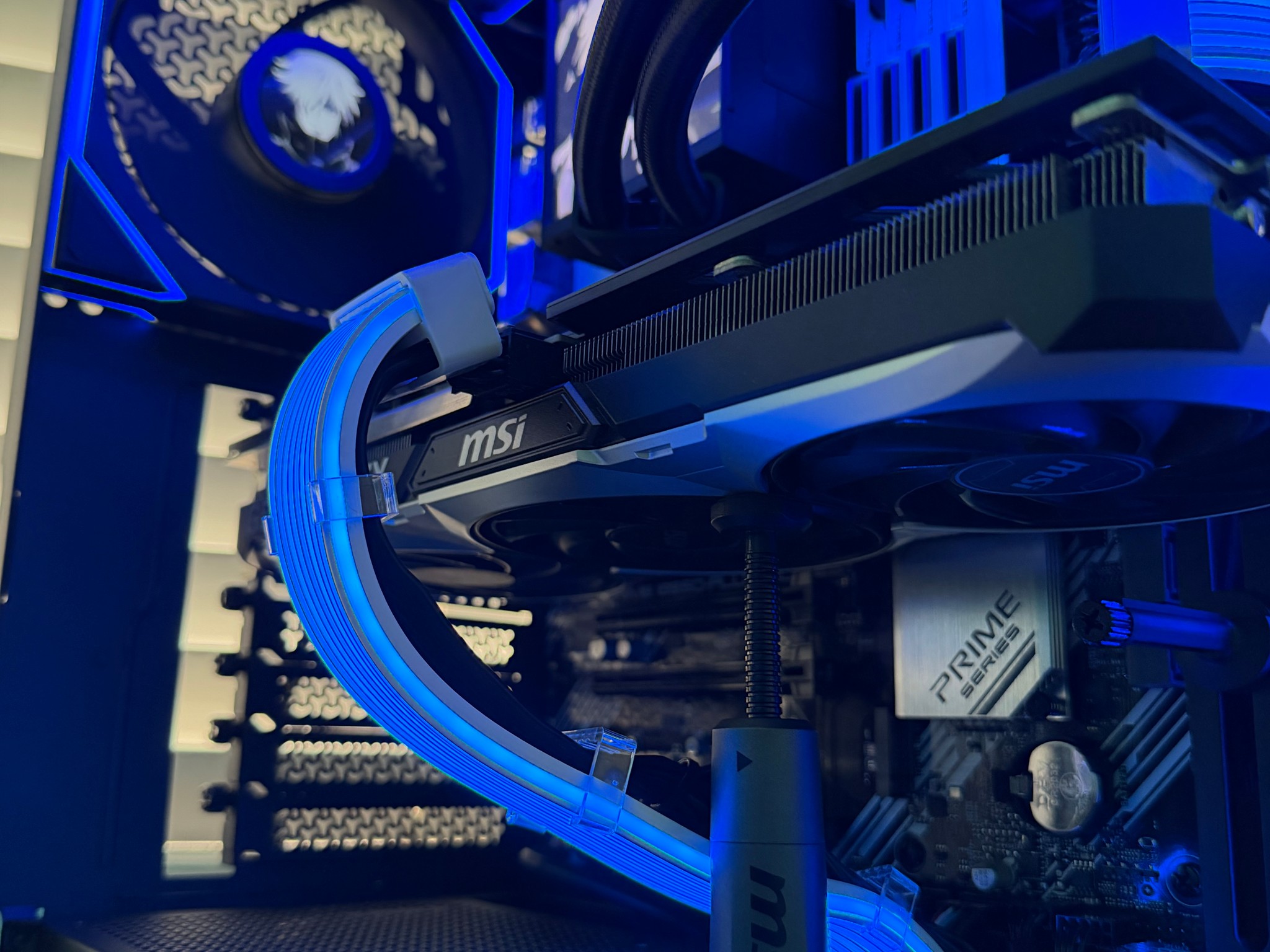 🎮 CUSTOM SHOWCASE GAMING PC | RTX 4070 + RYZEN 5 5600X3D