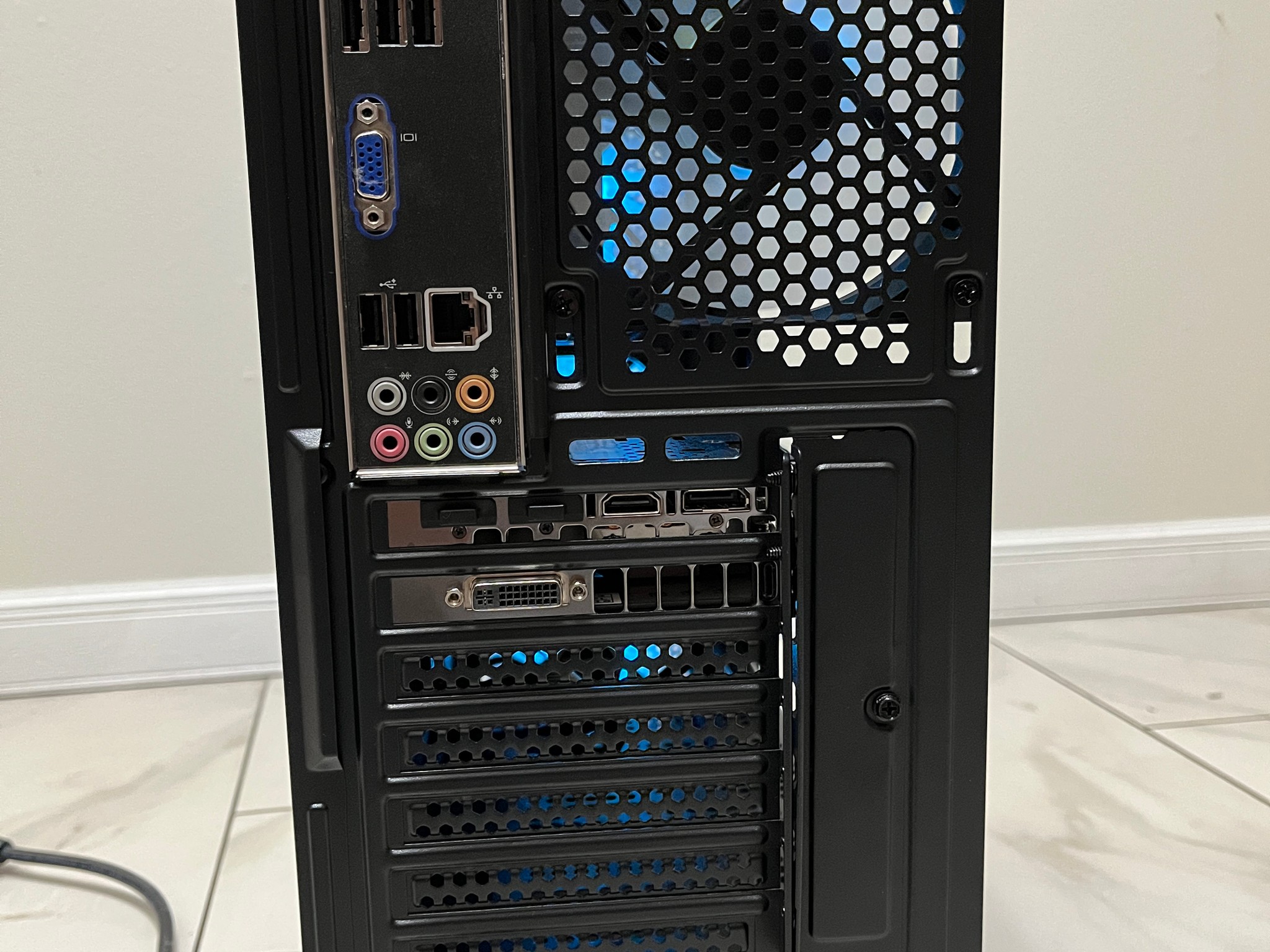 Super Budget Gaming PC - Intel i7-2600, NVDIA GTX 960 4GB, 12GB RAM, 750GB Storage, w/ Wi-Fi & BT