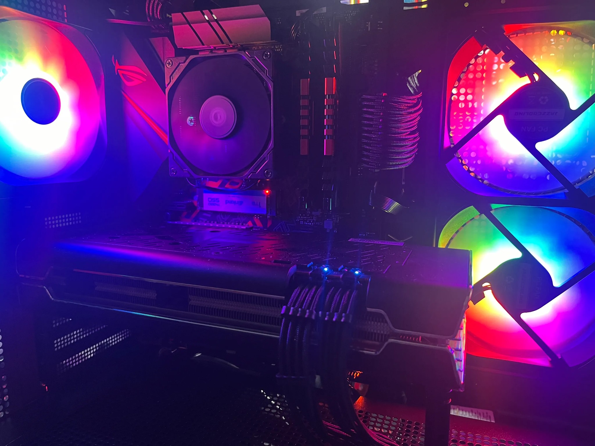 ON SALE BUDGET PC!! INTEL I5-8600K//RADEON RX 5700XT ULTRA THICC III