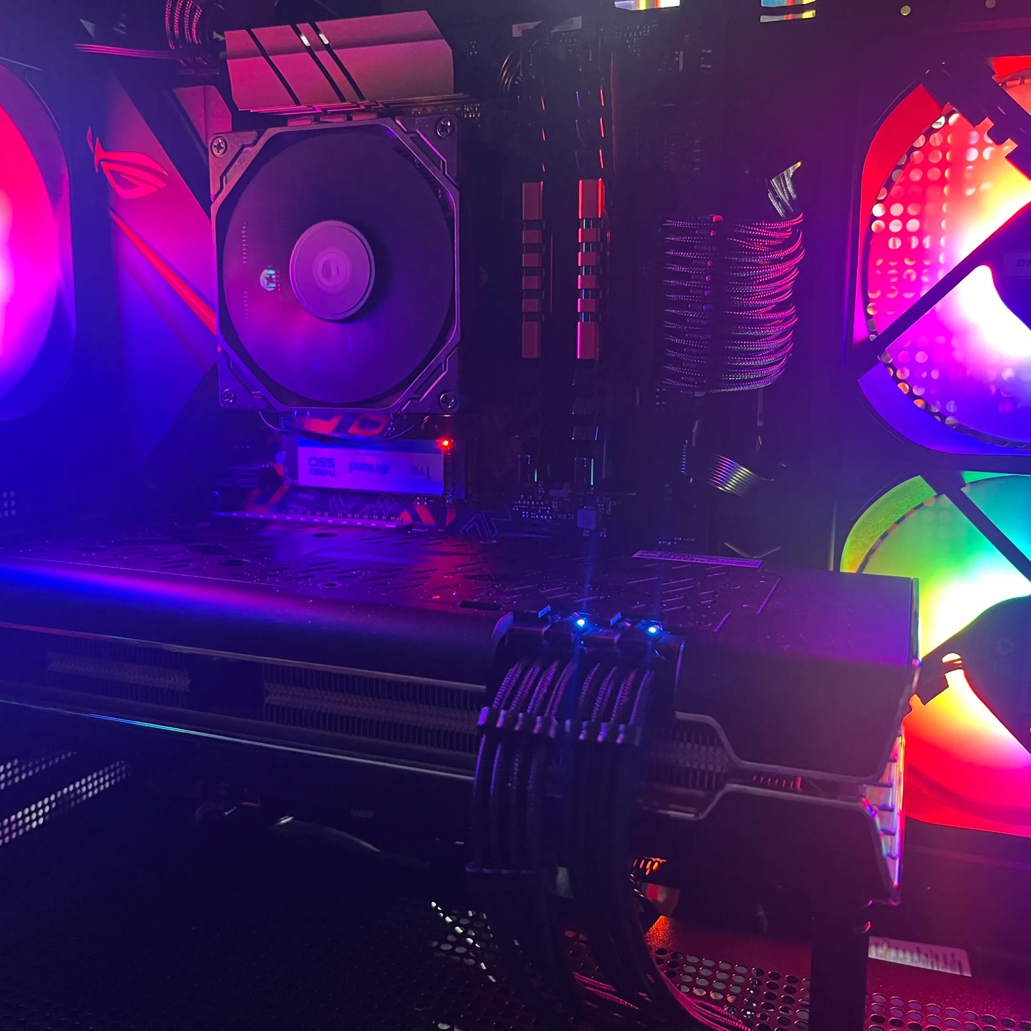 ON SALE BUDGET PC!! INTEL I5-8600K//RADEON RX 5700XT ULTRA THICC III