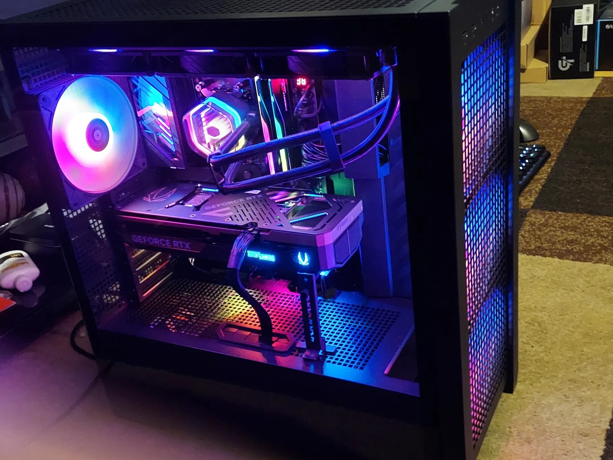 9800X3D/RTX 5070TI SUPREME GAMING