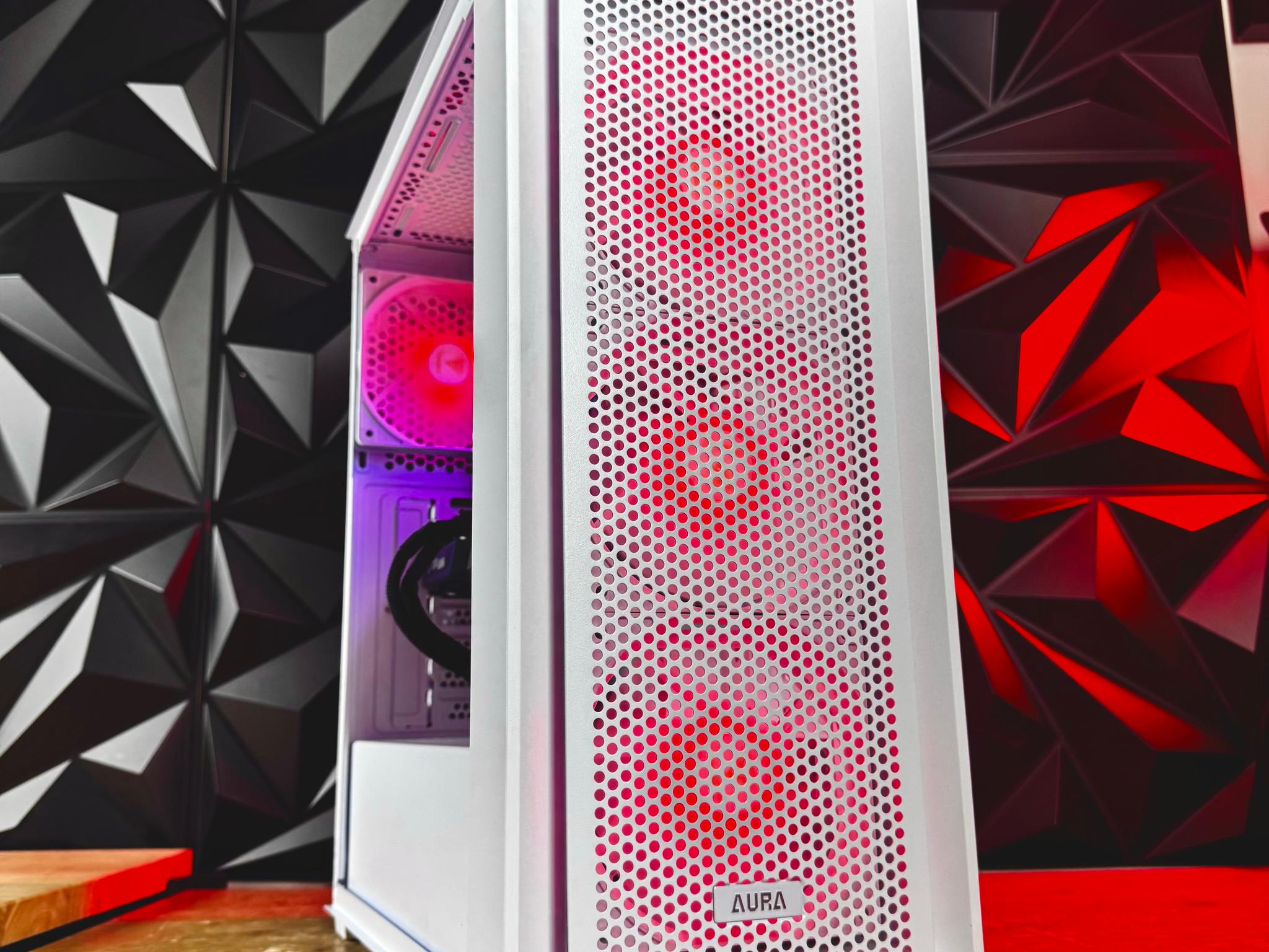 Custom Gaming PC - Intel Core i7 8700- 32GB DDR4 - Nvidia RTX 4060 - 500GB SSD + 1TB W11
