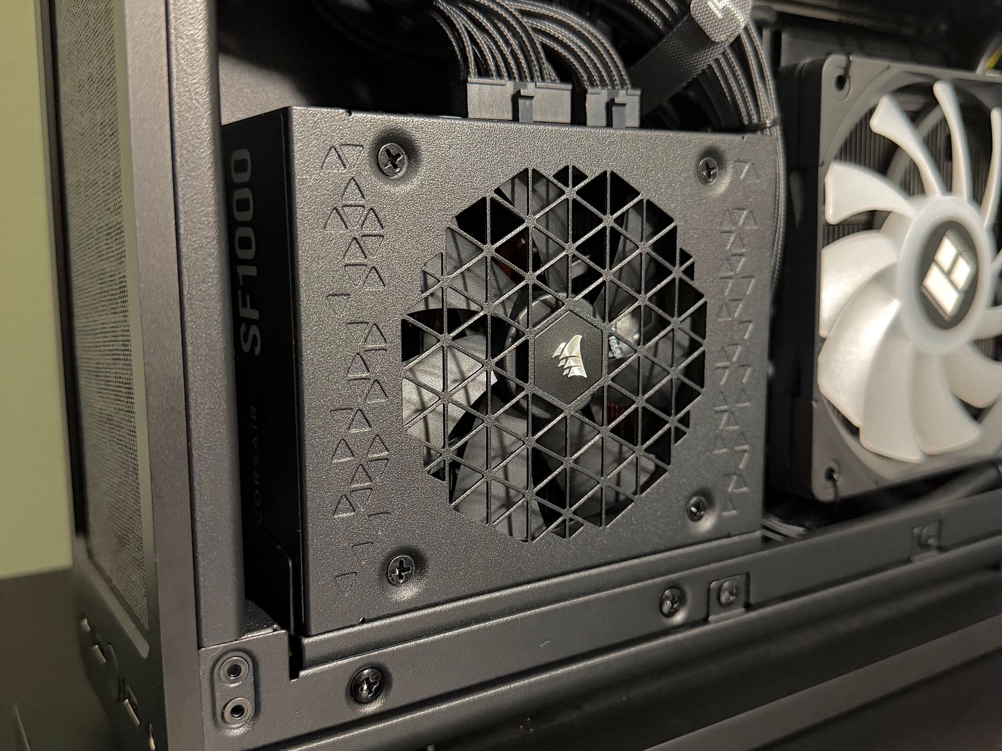 Beastly 7800X3D | 9070 XT | 32GB DDR5 | 2TB M.2 SFF Gaming PC
