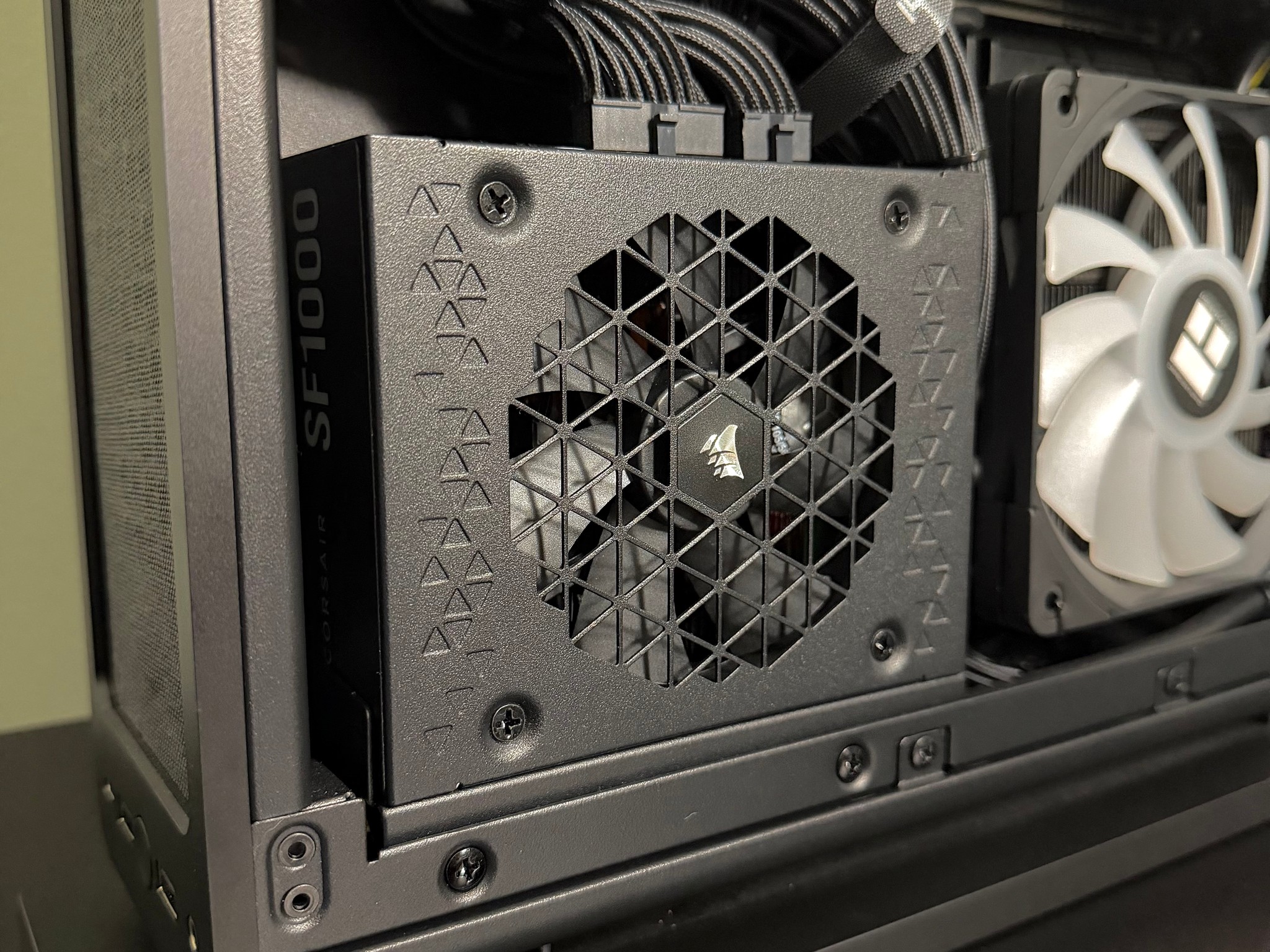 Beastly 7800X3D | 9070 XT | 32GB DDR5 | 2TB M.2 SFF Gaming PC
