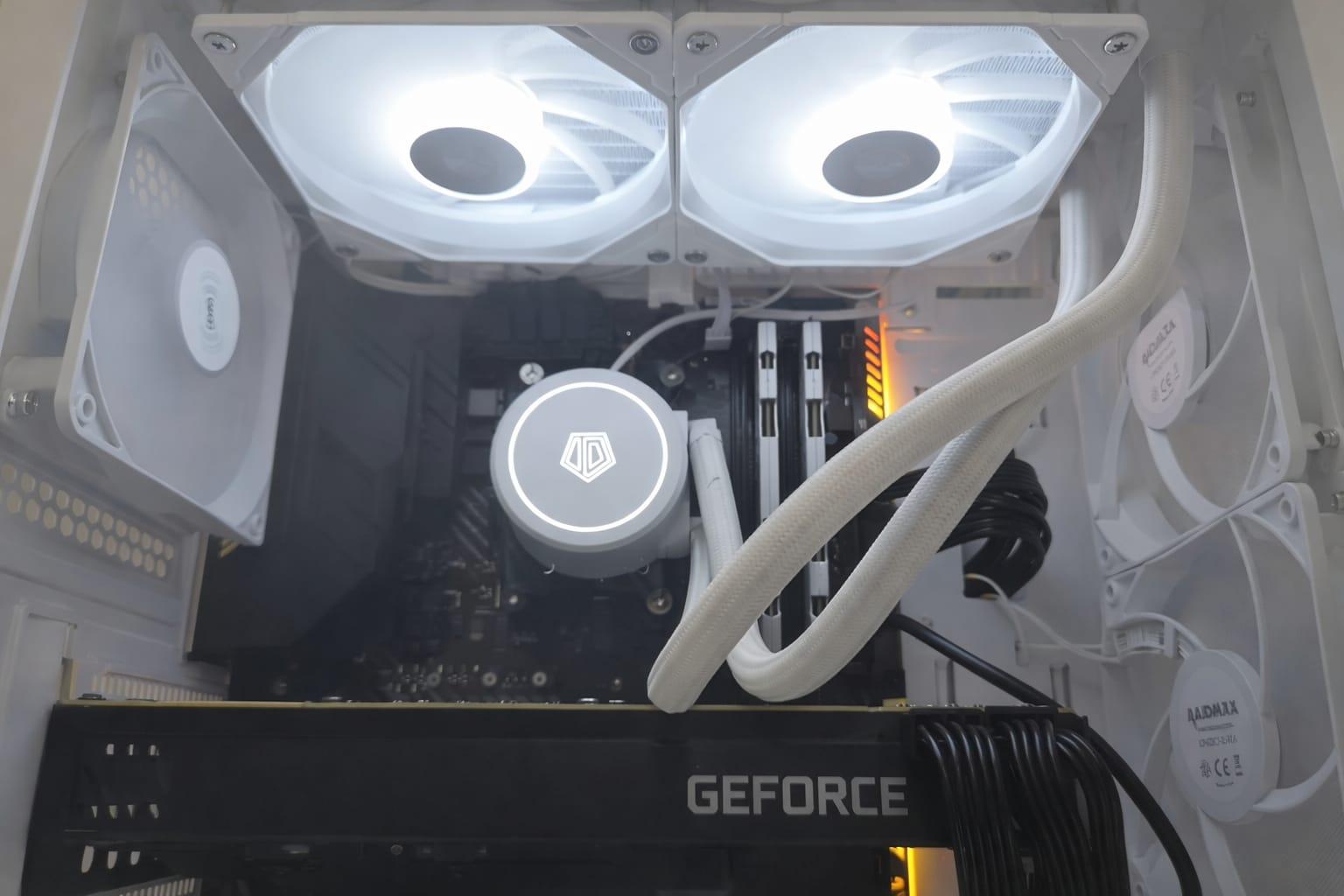 2K Gaming PC RTX 2080 Ti 11 GB Ryzen 7 2700X 32GB RAM 3200 HZ