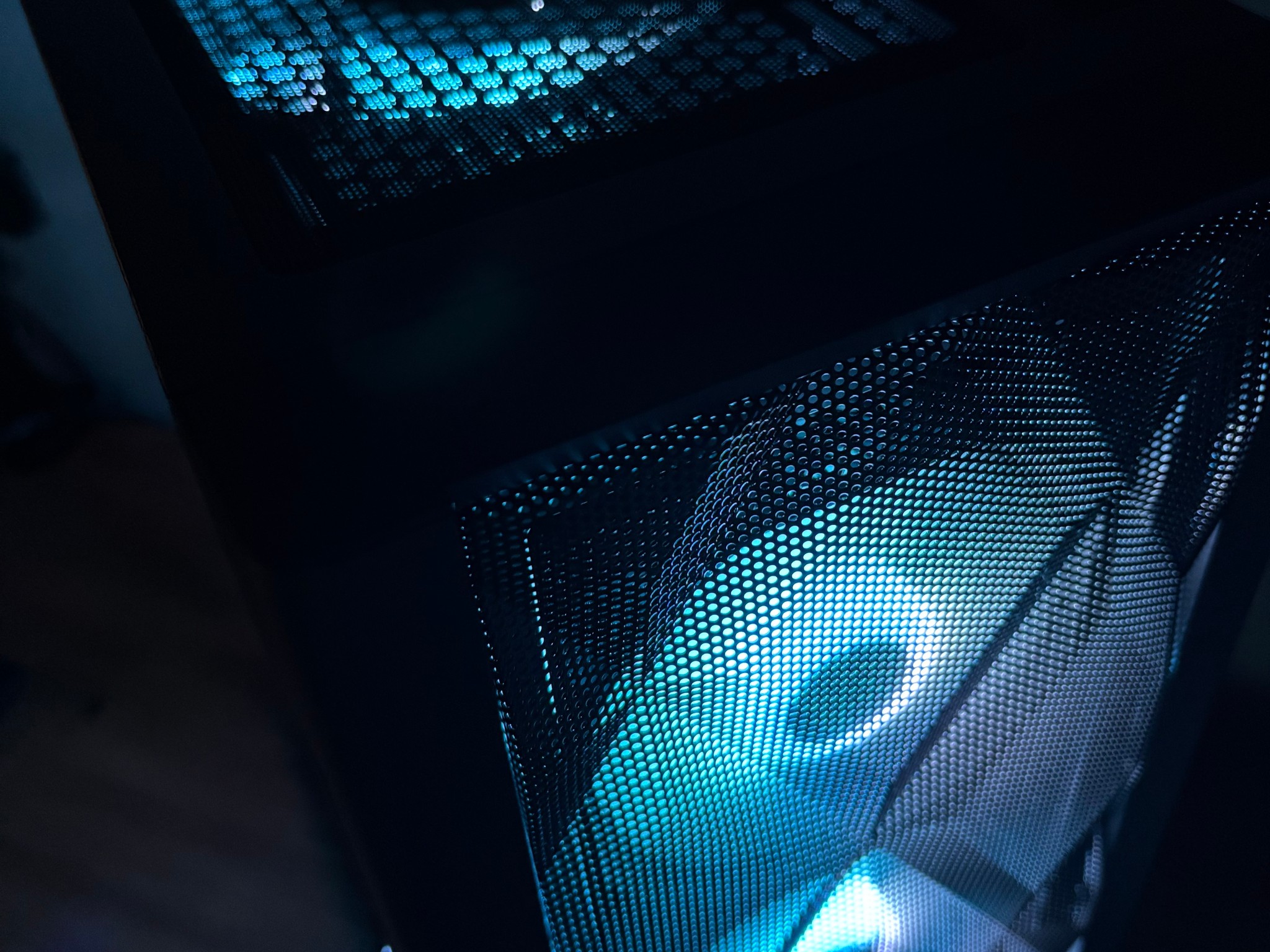 Custom PC - Intel i7-7700 | GTX 1070 | 32GB DDR4 | 256GB NVMe + 500GB SATA SSD | WIFI + BT | Win11