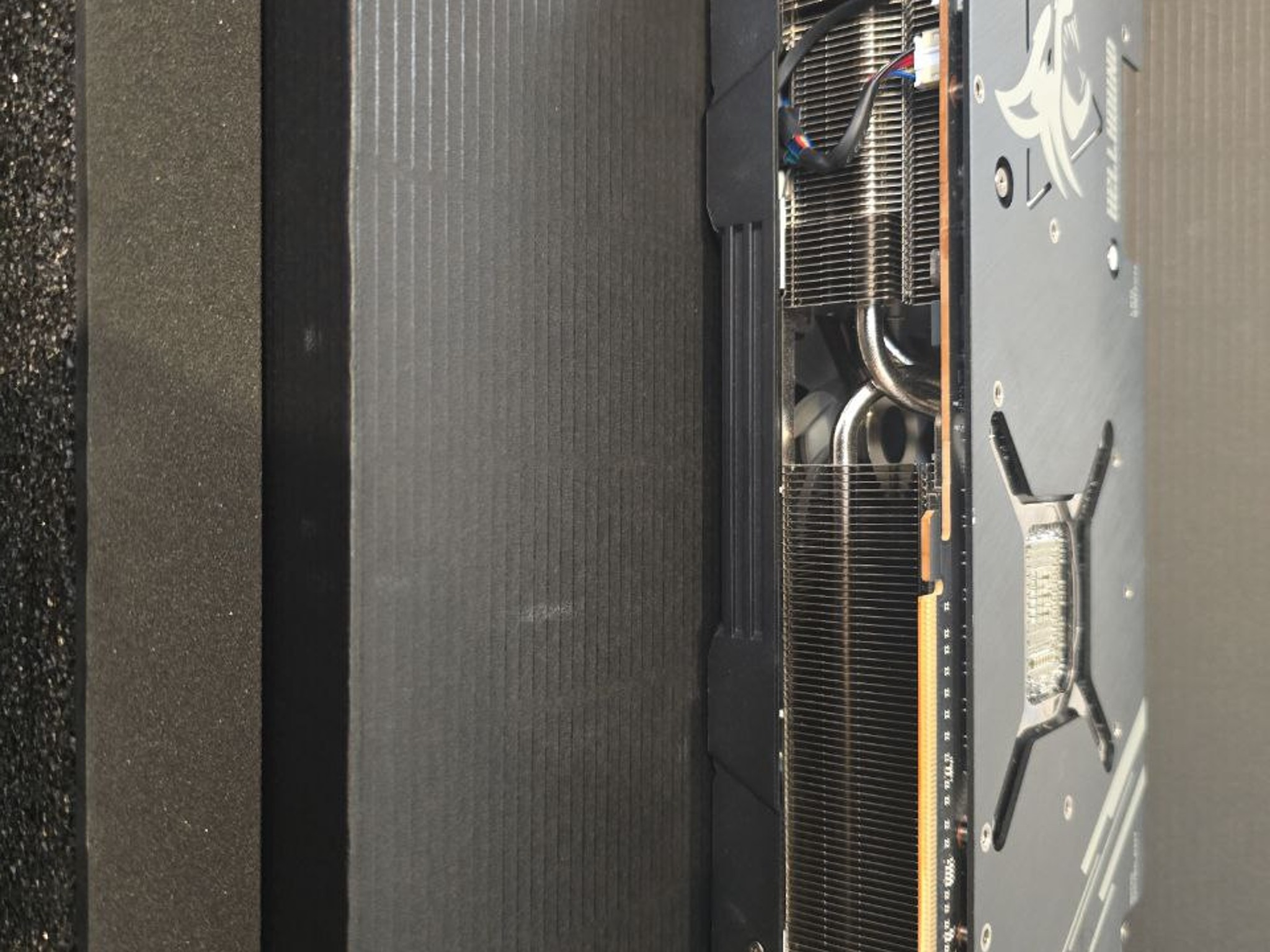 PowerColor Hellhound AMD Radeon RX 7900 XTX Graphics Card