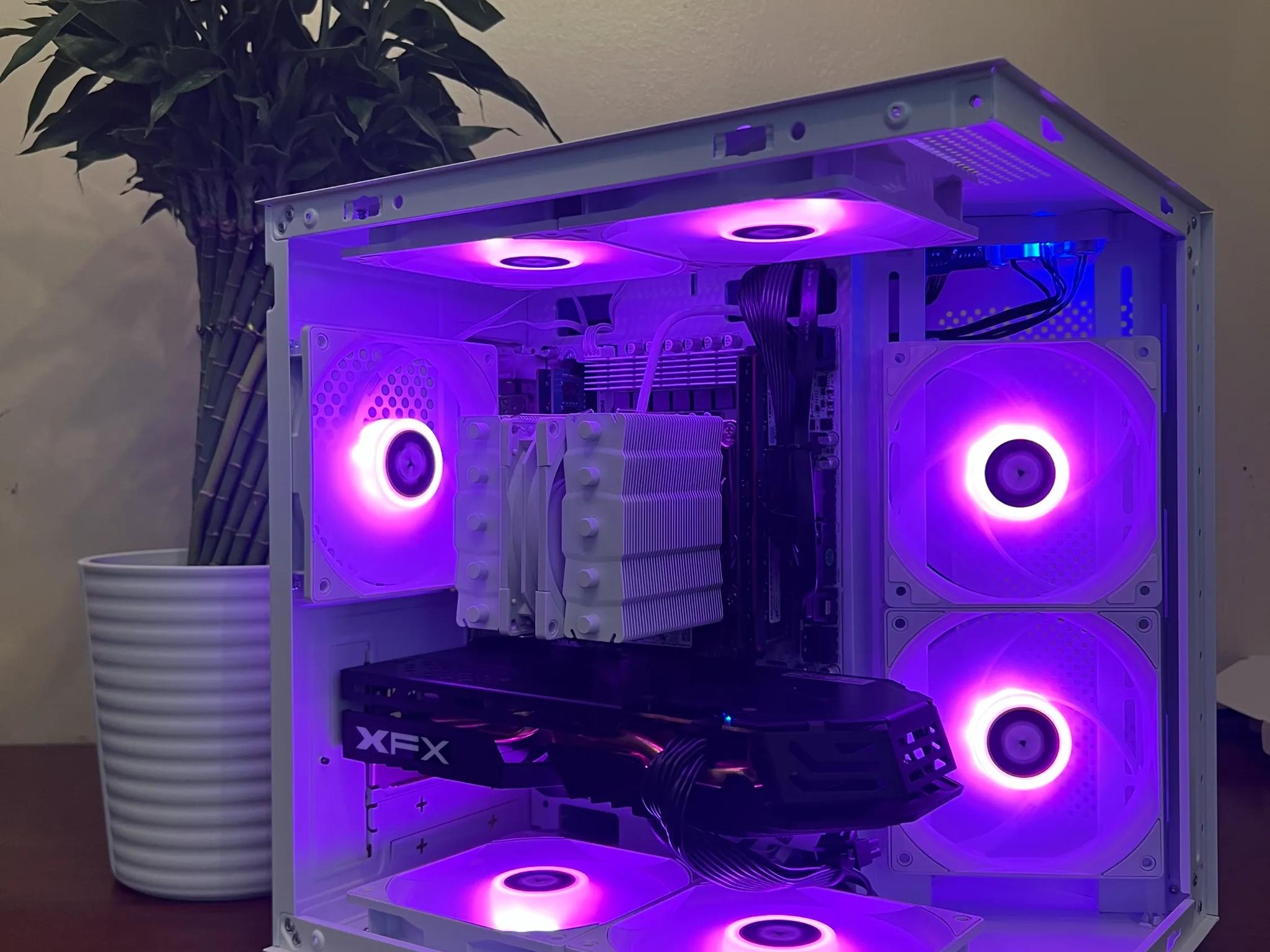 Intel 10 Core White Gaming PC RX 580 1tb Storage 32GB RAM WIFi WINDOWS 11 Pro