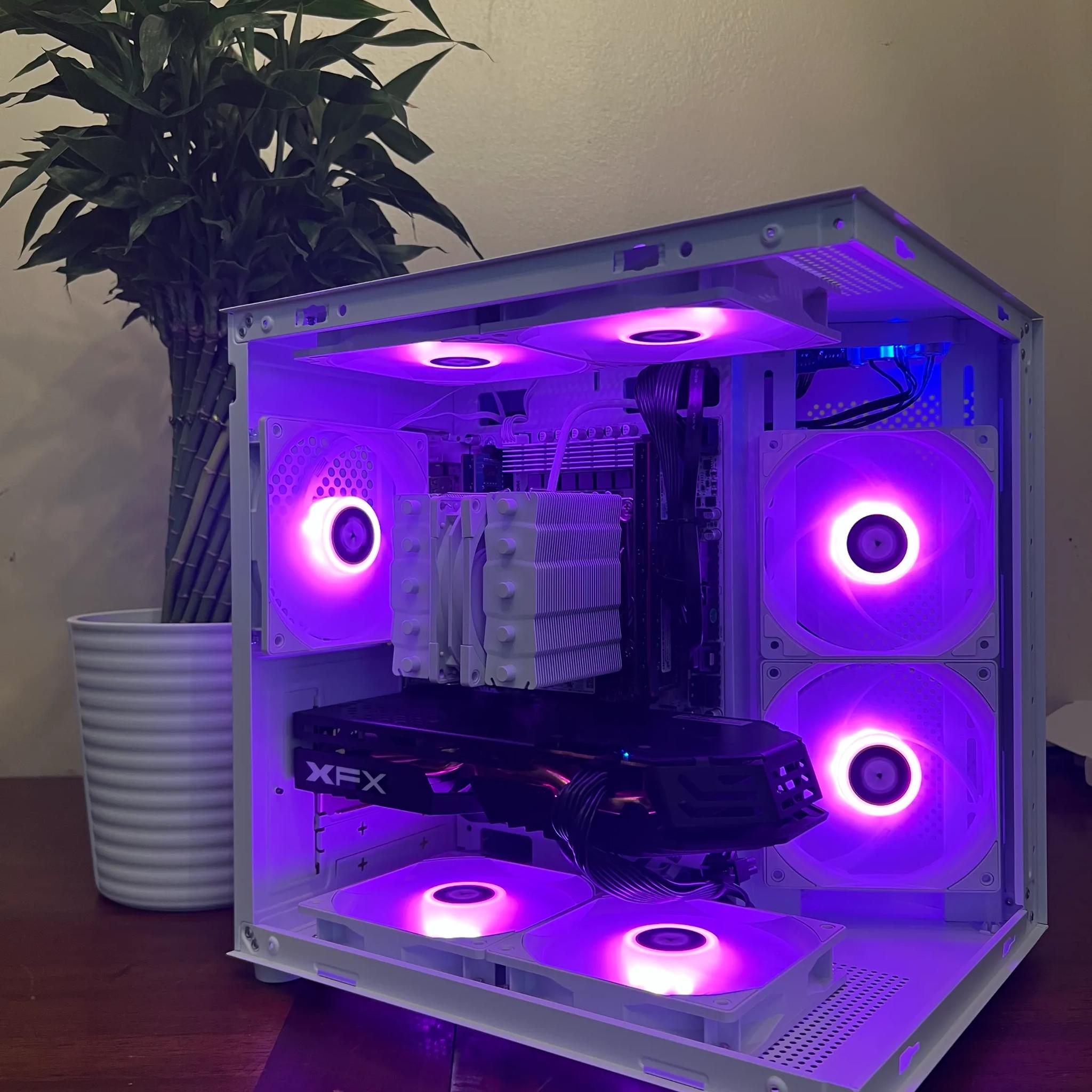 Intel 10 Core White Gaming PC RX 580 1tb Storage 32GB RAM WIFi WINDOWS 11 Pro