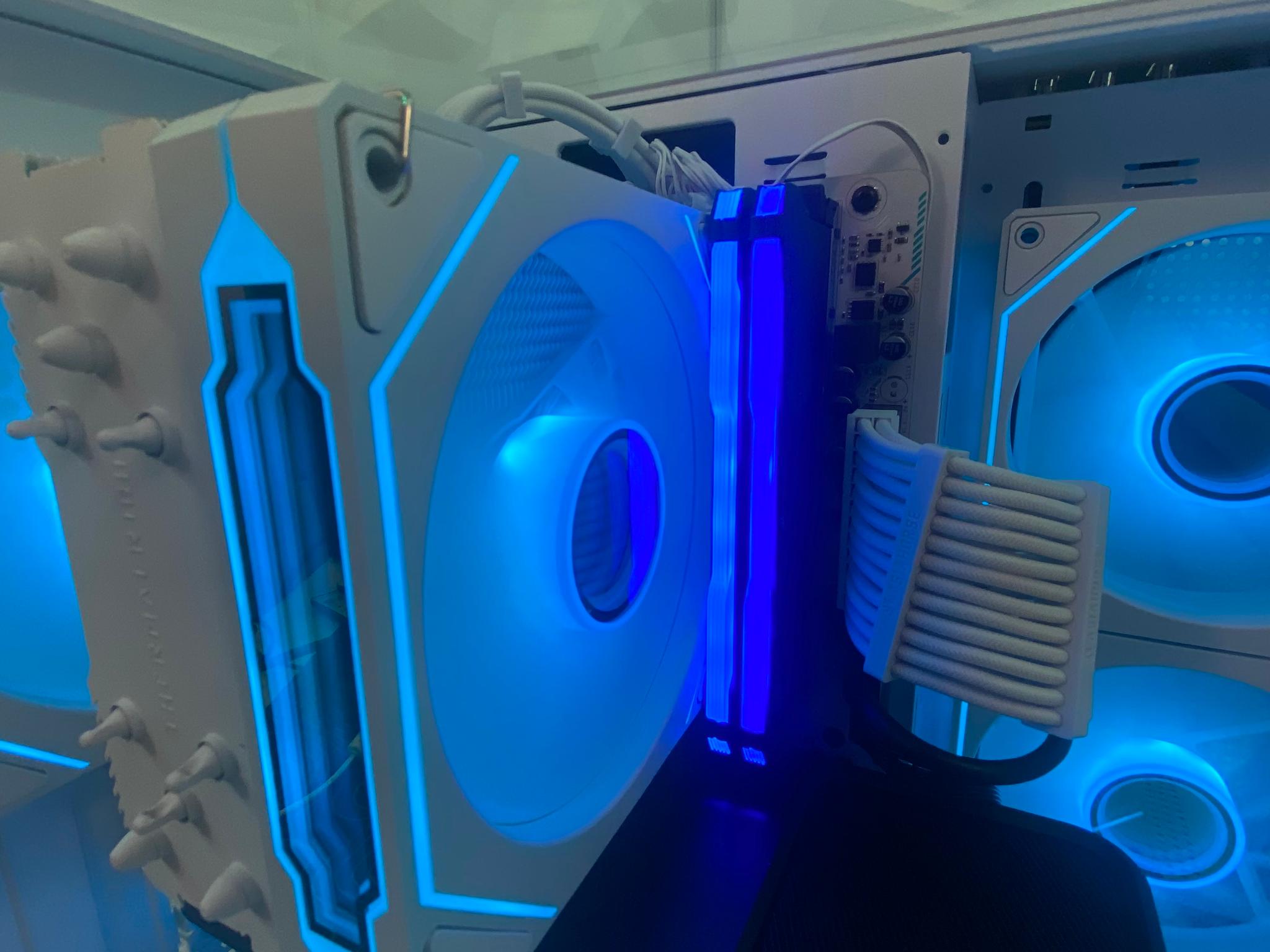 White RGB Gaming PC | Ryzen 7 5800X | RTX 3070 8GB | 32GB RGB RAM | 1TB M.2 SSD | WI-FI