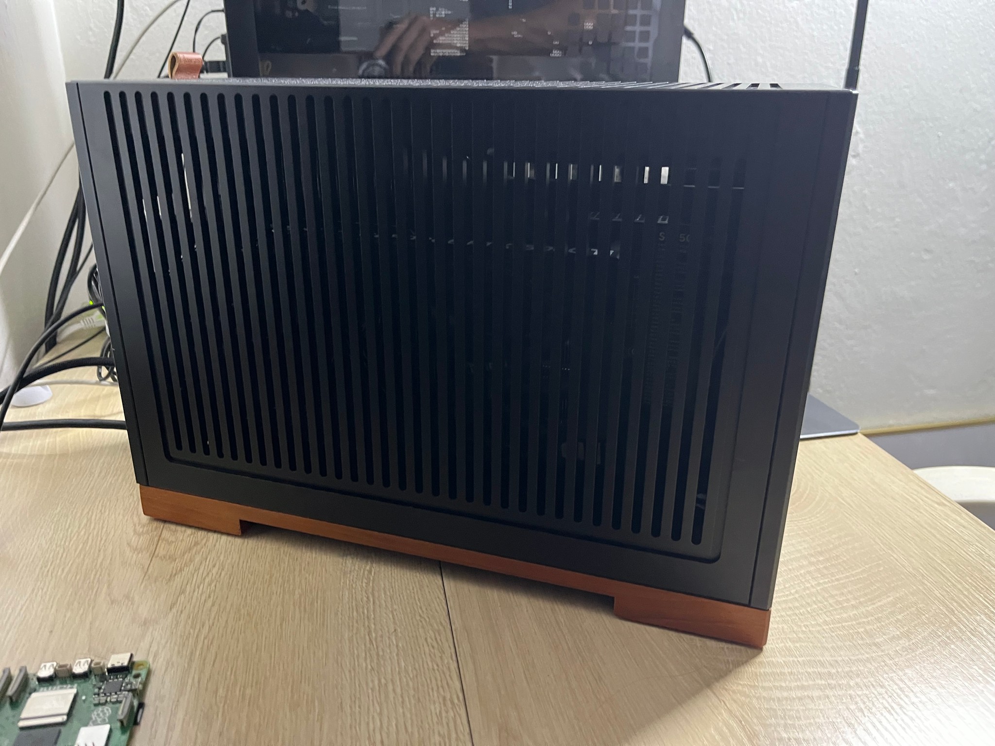 Gaming PC Build Jonsbo T9, RTX 5060 Ti 16gb, Ryzen 7, Crucial Pro 32gb DDR5 Mini ITX *UPDATED MOBO*