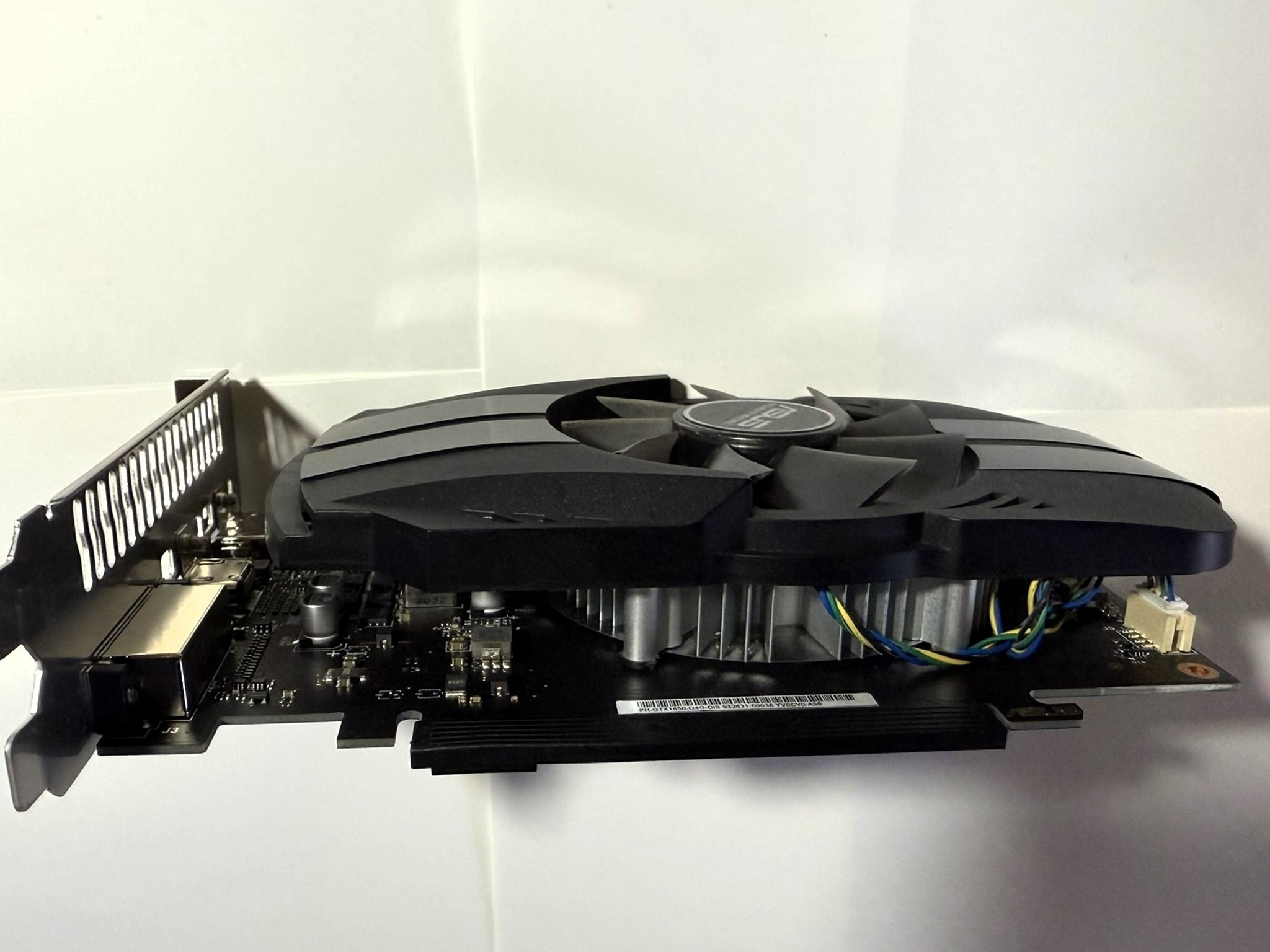 Great shape! ASUS Phoenix GTX 1650 4GB OC Edition