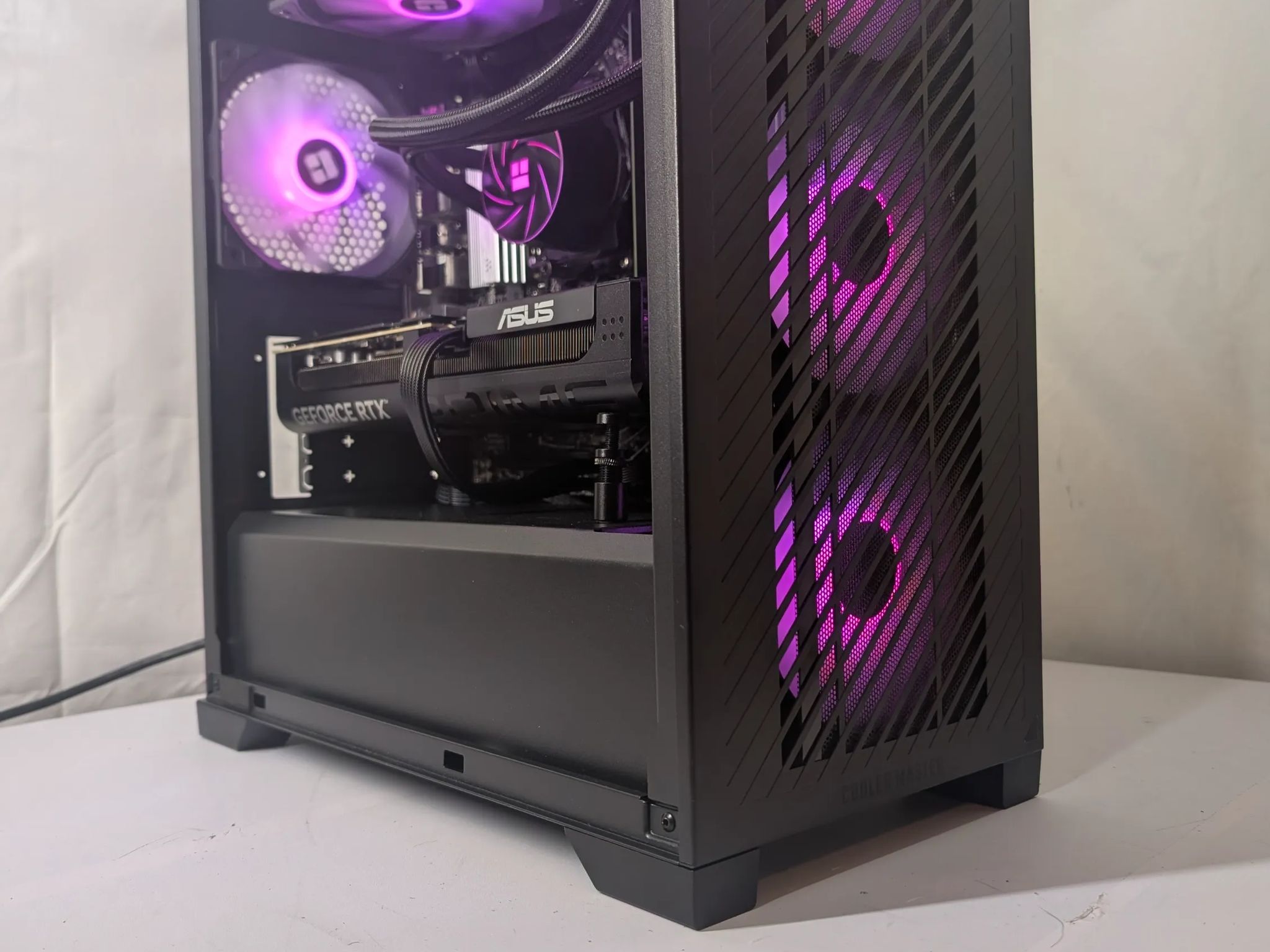 RTX 5070 | Ryzen 5 7600X | 32GB DDR5 | 1TB Gen 4 NVMe | 240mm AIO | ARGB | Wi-Fi+BT