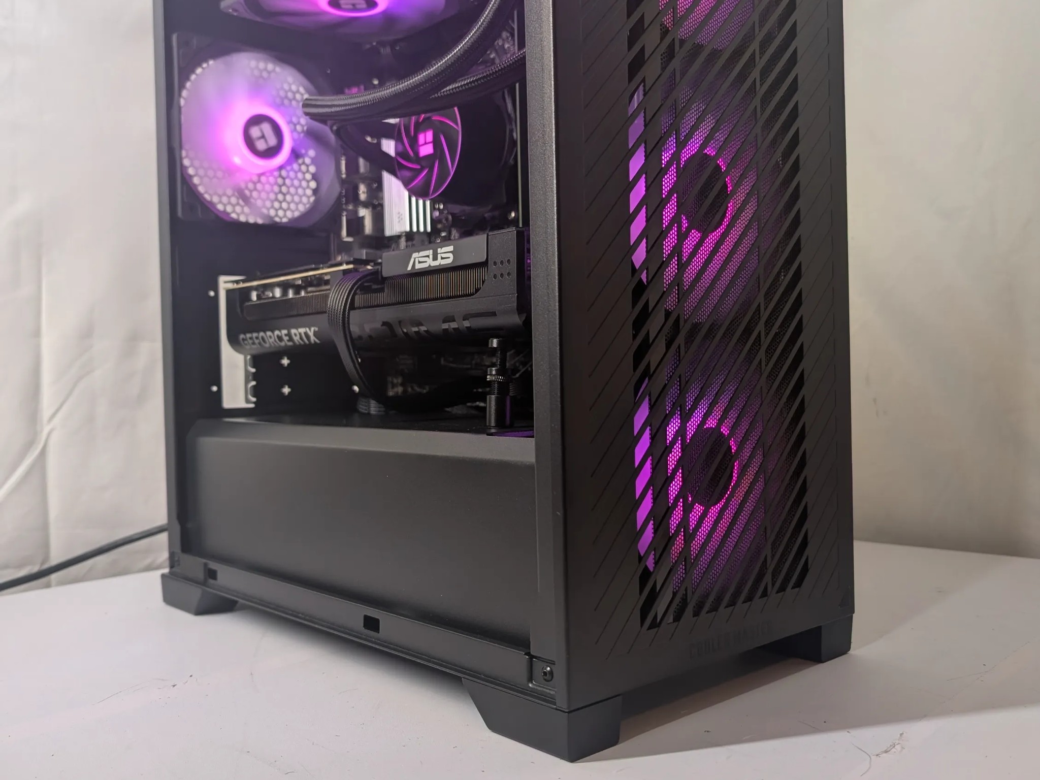 RTX 5070 | Ryzen 5 7600X | 32GB DDR5 | 1TB Gen 4 NVMe | 240mm AIO | ARGB | Wi-Fi+BT