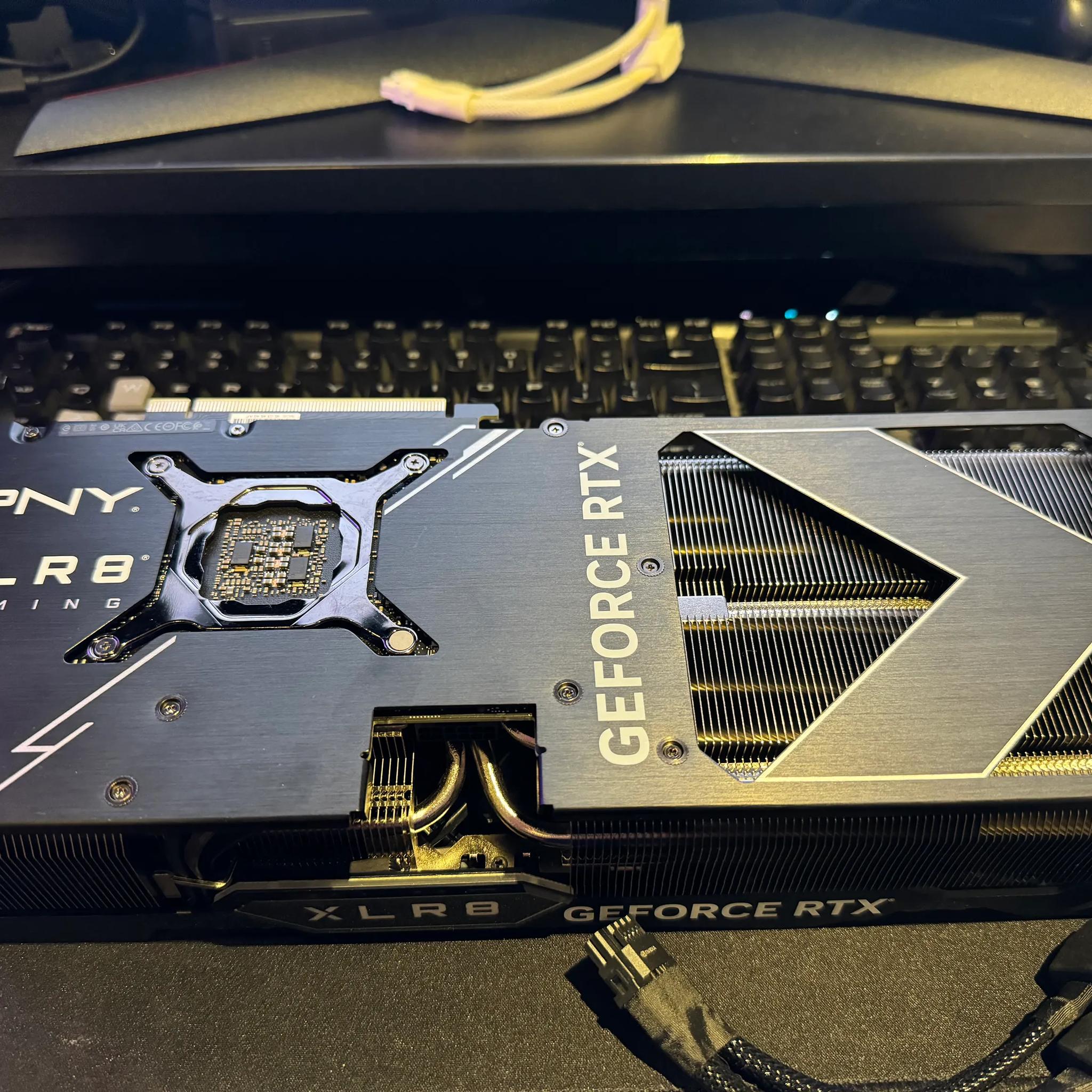 PNY GeForce RTX™ 4070 Ti Super 16GB XLR8 Gaming VERTO™ Epic-X RGB™ OC Triple Fan RGB