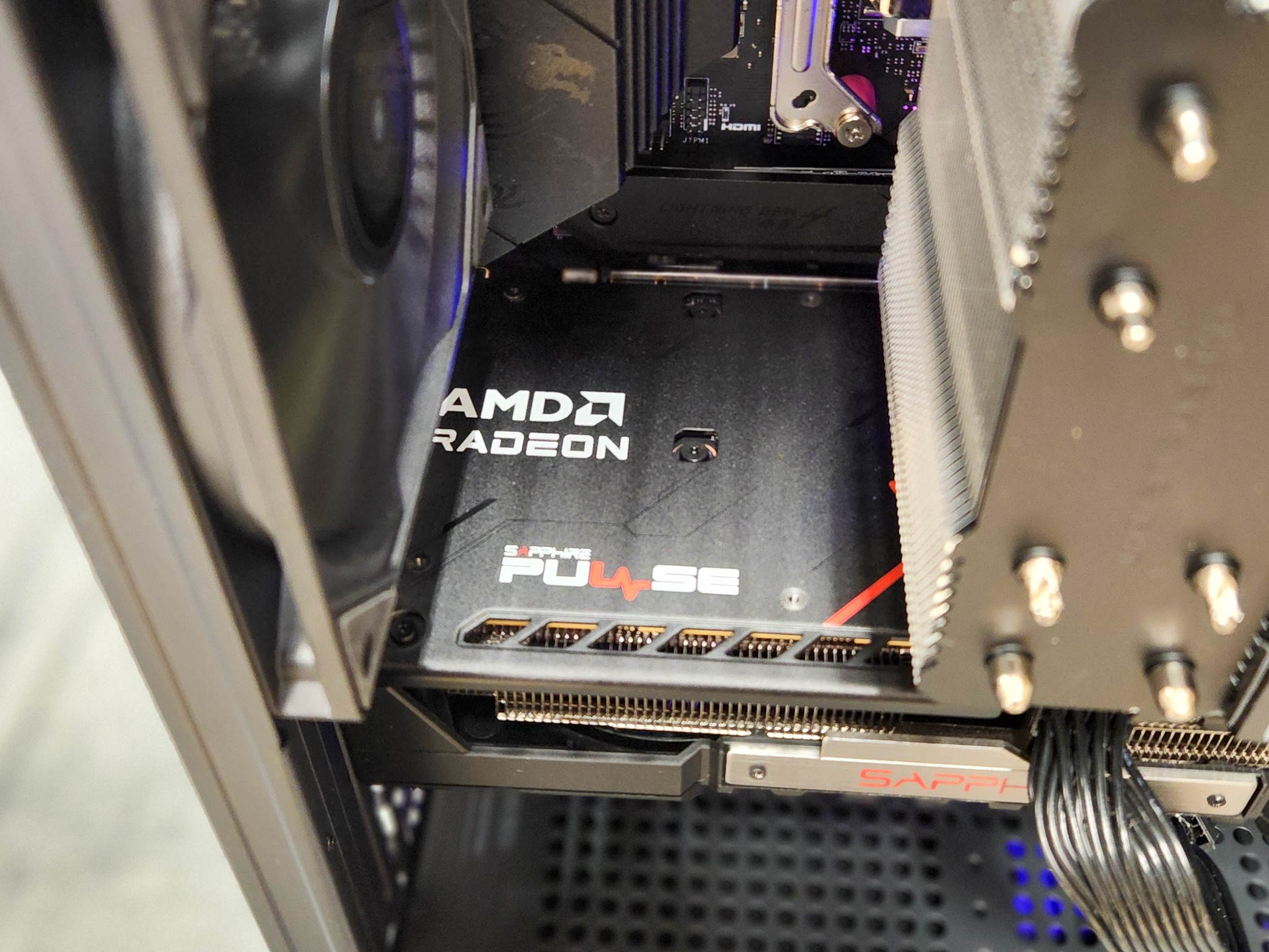 RX 9060XT 16GB | Ryzen 5 5600X | 32GB DDR4 | 1TB SSD | Win 11 Pro | Gaming PC