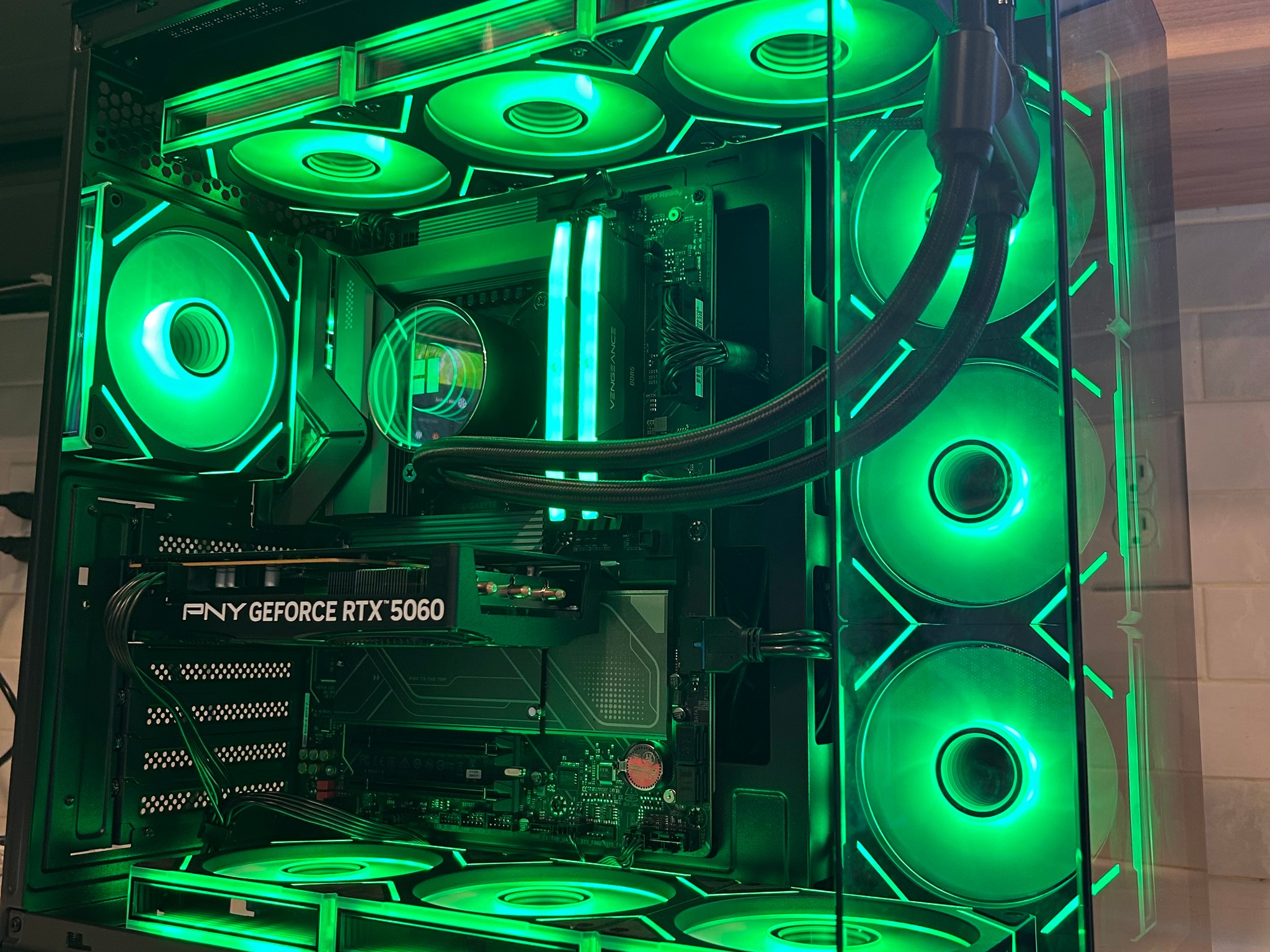 High end gaming pc ready to play