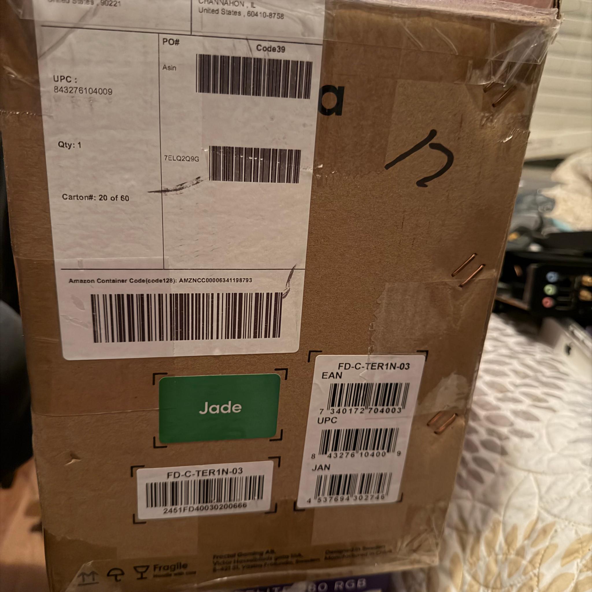 Fractal Design Terra Green 7800X3D, 32GB RAM, 512GB SSD, 7700XT, Win11 Pro Genuine copy!