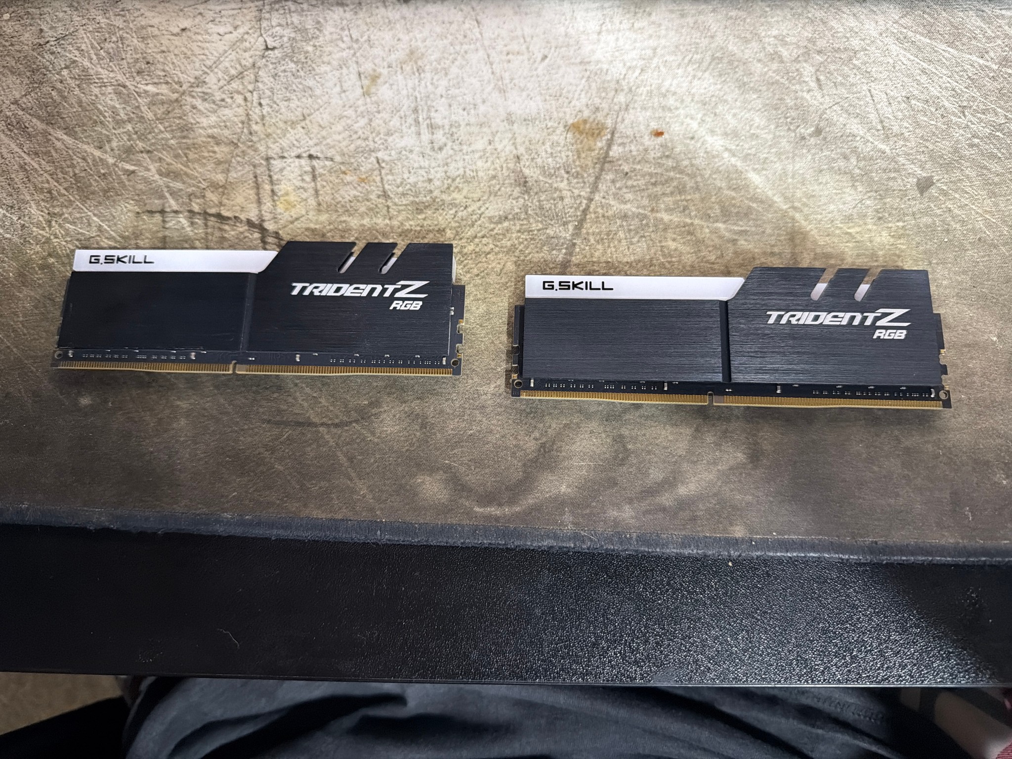 G.Skill Trident Z RGB 32 DDR4-3200 (2x16GB)