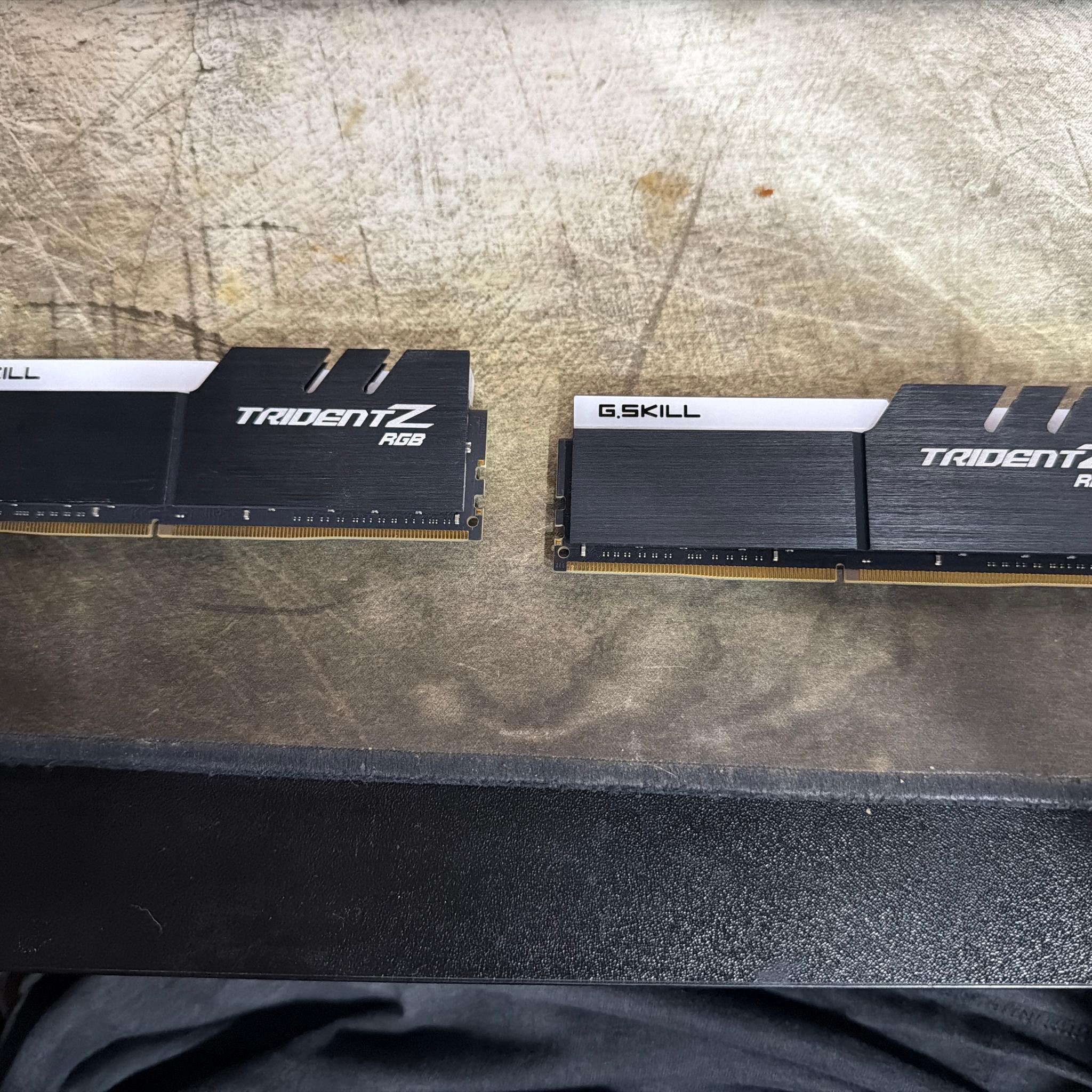 G.Skill Trident Z RGB 32 DDR4-3200 (2x16GB)