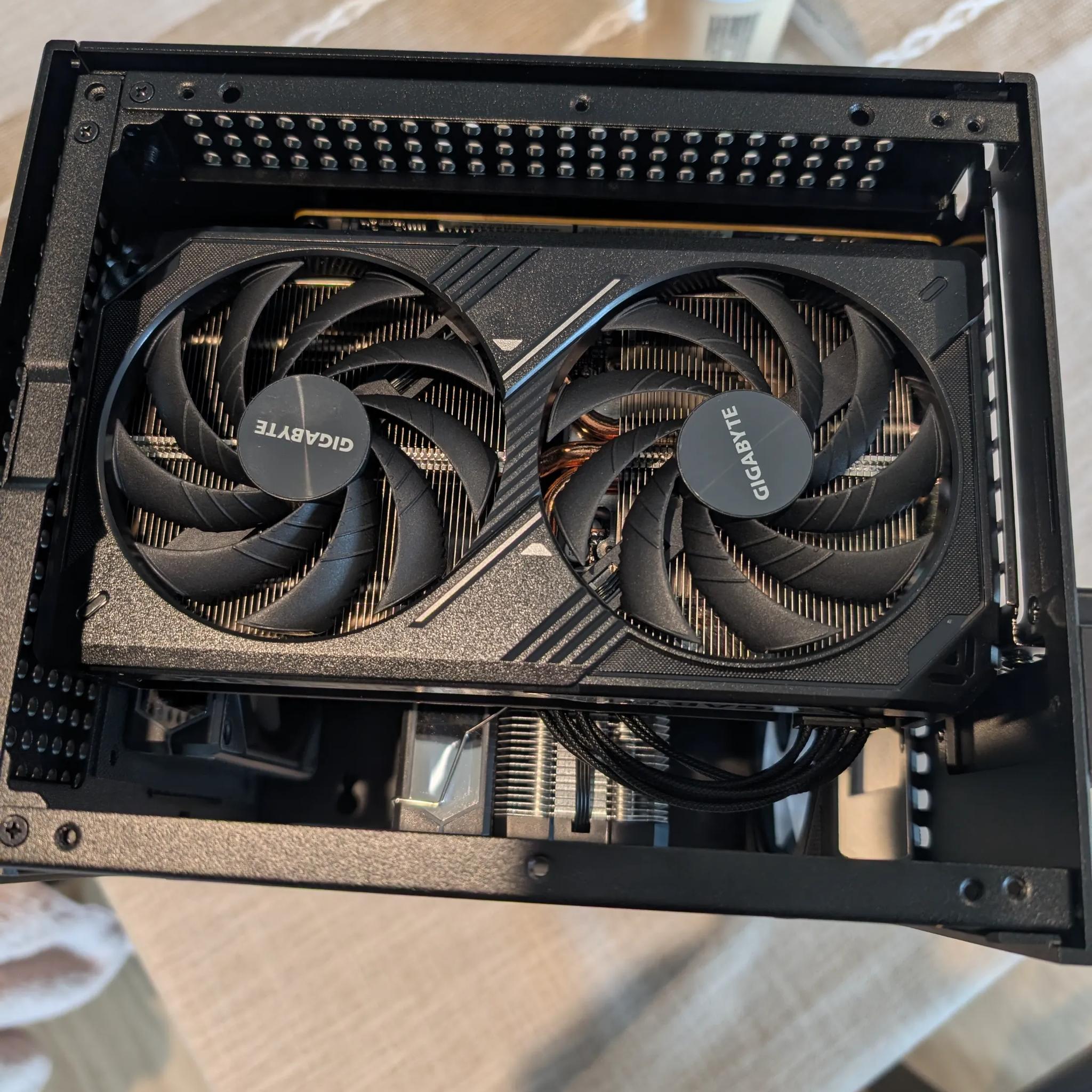 SFF Mini ITX RGB Gaming PC - 9600X + 5060 Ti 16GB - Jonsbo T6