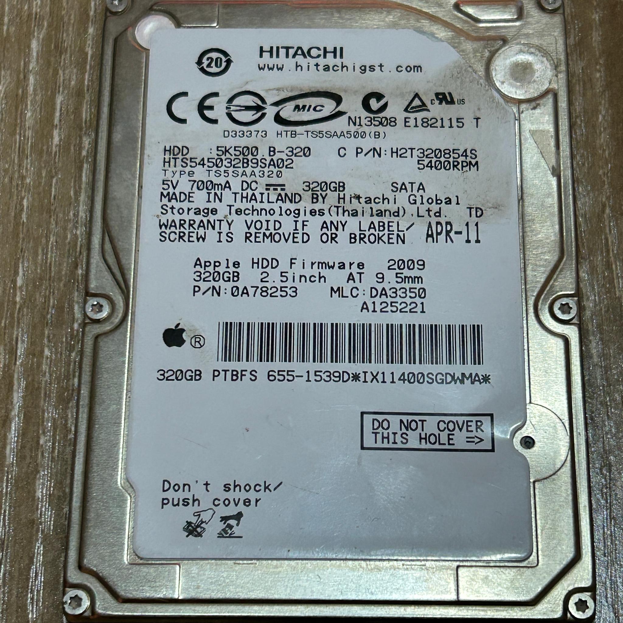 APPLE HITACHI HTS545032B9SA02 320GB SATA HARD DRIVE P/N: 0A78253  MLC: DA3350