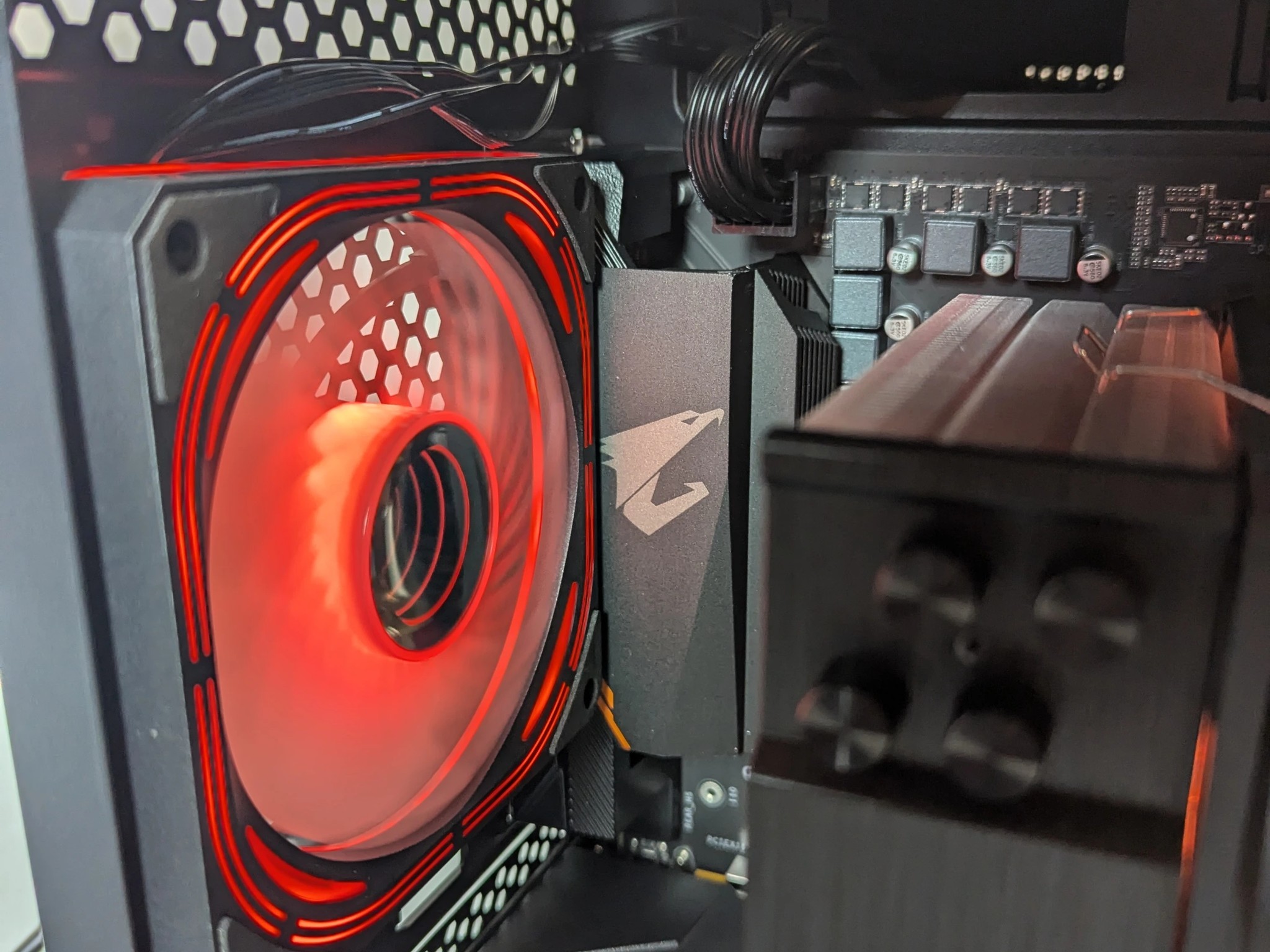Black OPs Gamer for Black Friday - Ryzen 5 5600X + RTX 3060 + 16 GB DDR4 + 1 TB NVME SSD